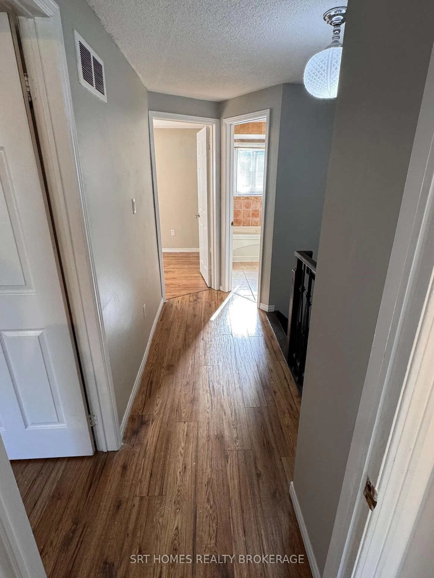 Photo 12 of 3 Doyle Court, Ajax, South East — HOMEH