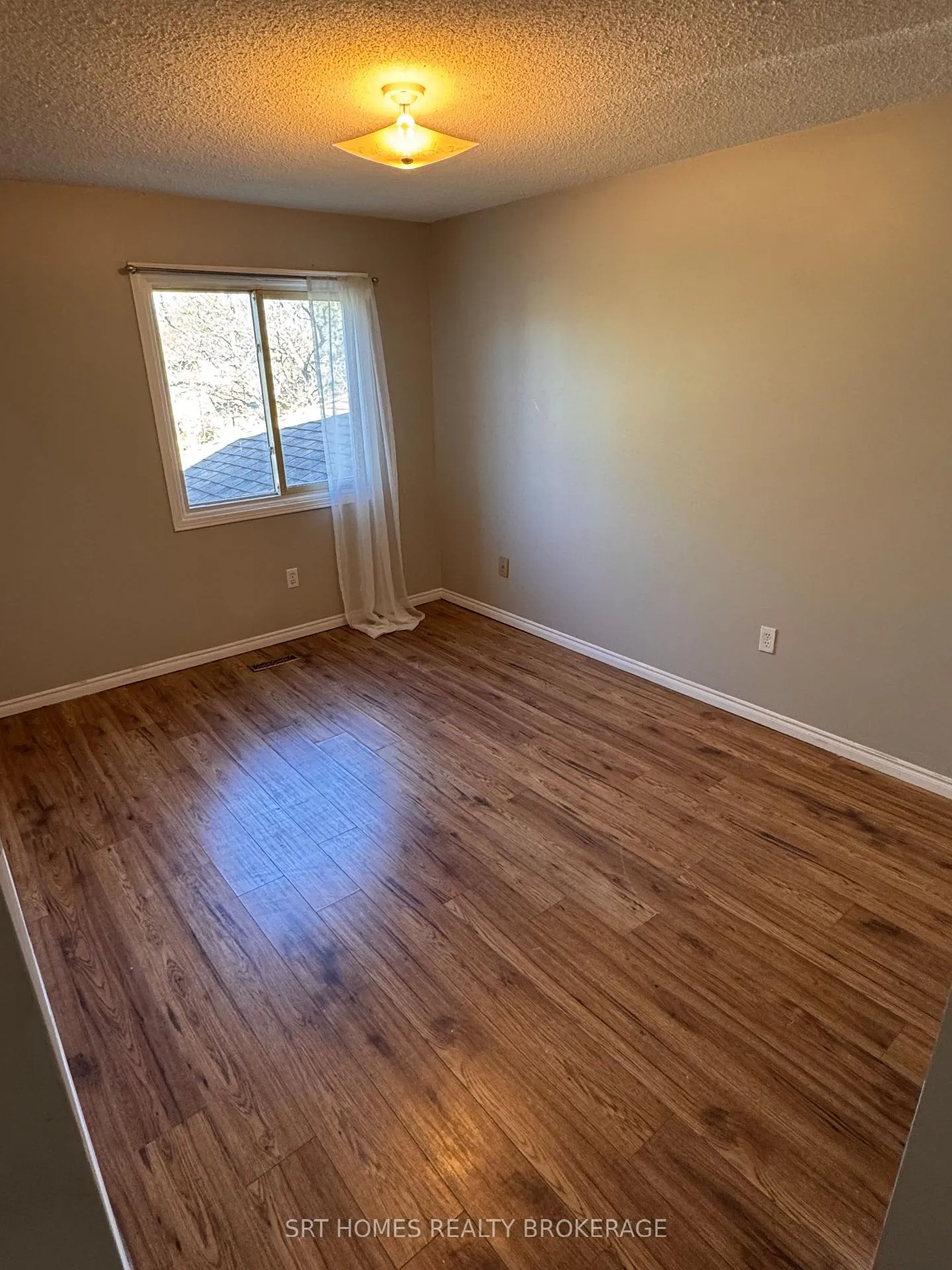 Photo 15 of 3 Doyle Court, Ajax, South East — HOMEH
