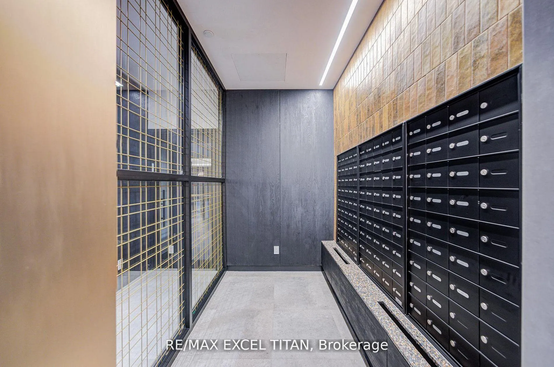 Photo 39 of Unit 503, 5 Lakeview Avenue, Toronto, Trinity-Bellwoods — HOMEH