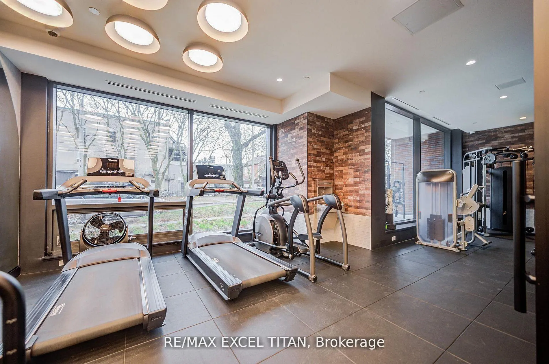 Photo 42 of Unit 503, 5 Lakeview Avenue, Toronto, Trinity-Bellwoods — HOMEH