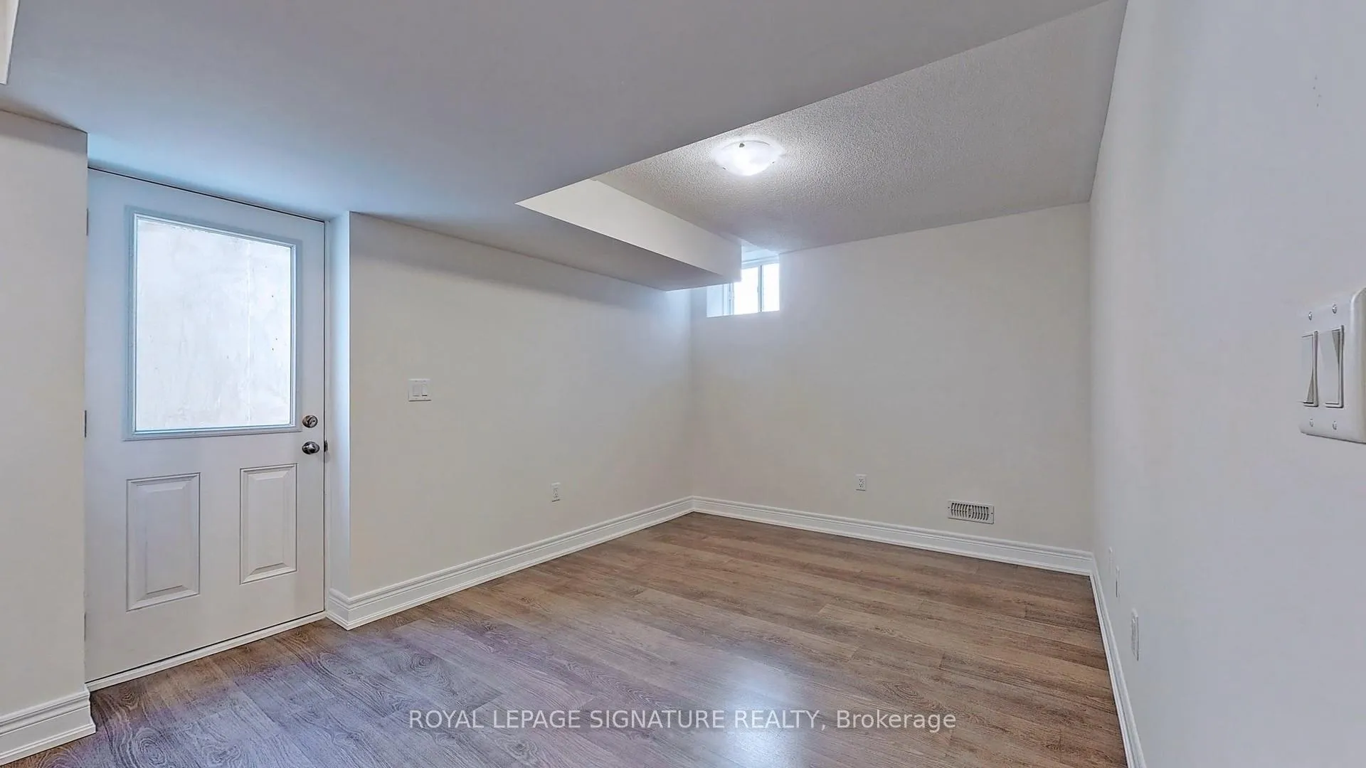 Photo 3 of Unit Lower, 1028 Pelican Trail, Pickering, Rural Pickering — HOMEH