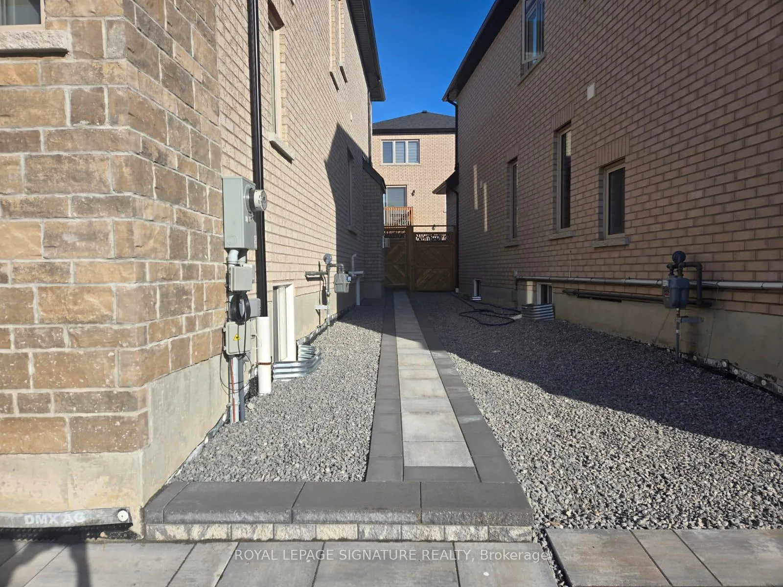 Photo 6 of Unit Lower, 1028 Pelican Trail, Pickering, Rural Pickering — HOMEH