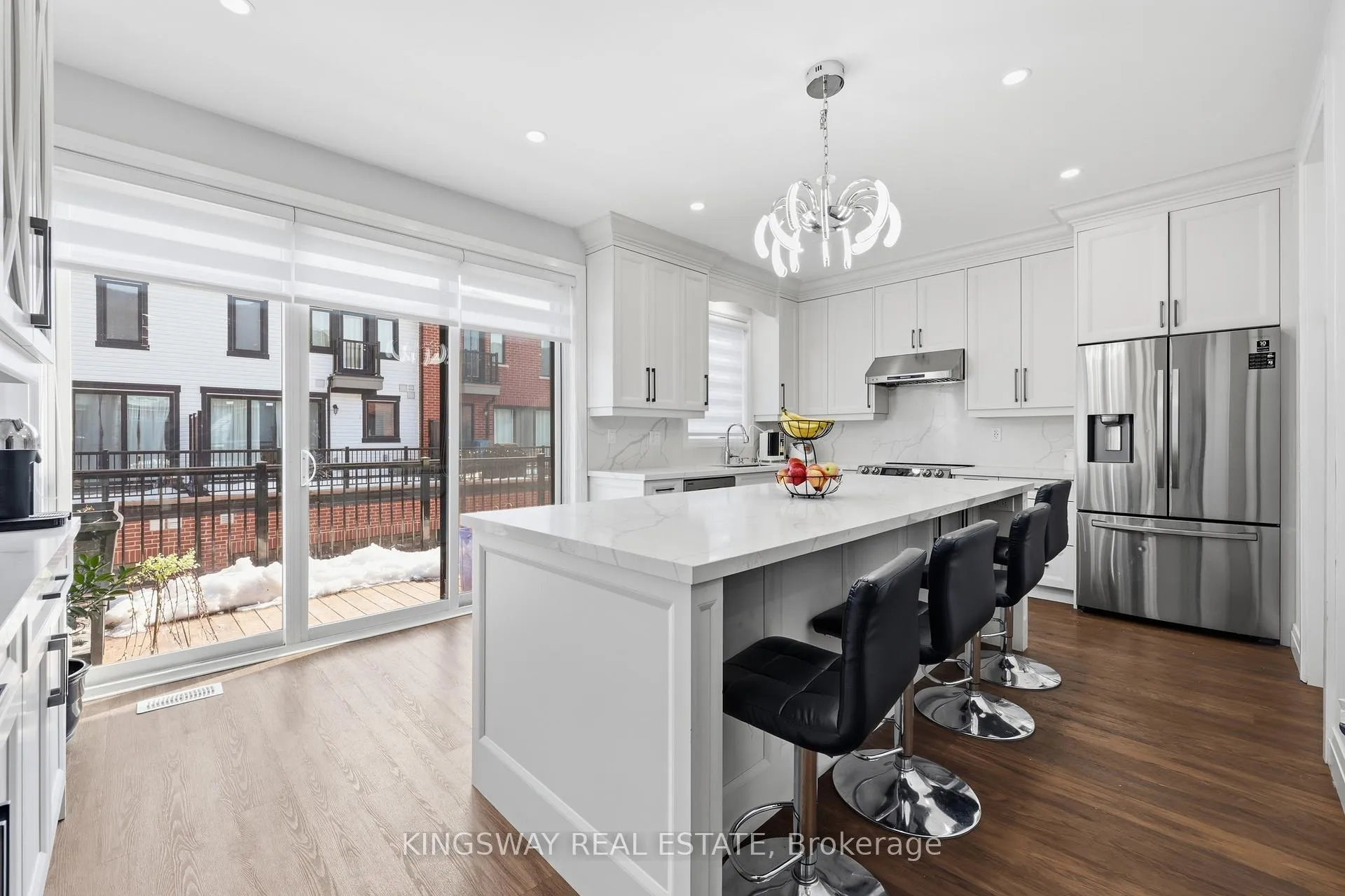 Front of Unit 20, 975 Whitlock Avenue