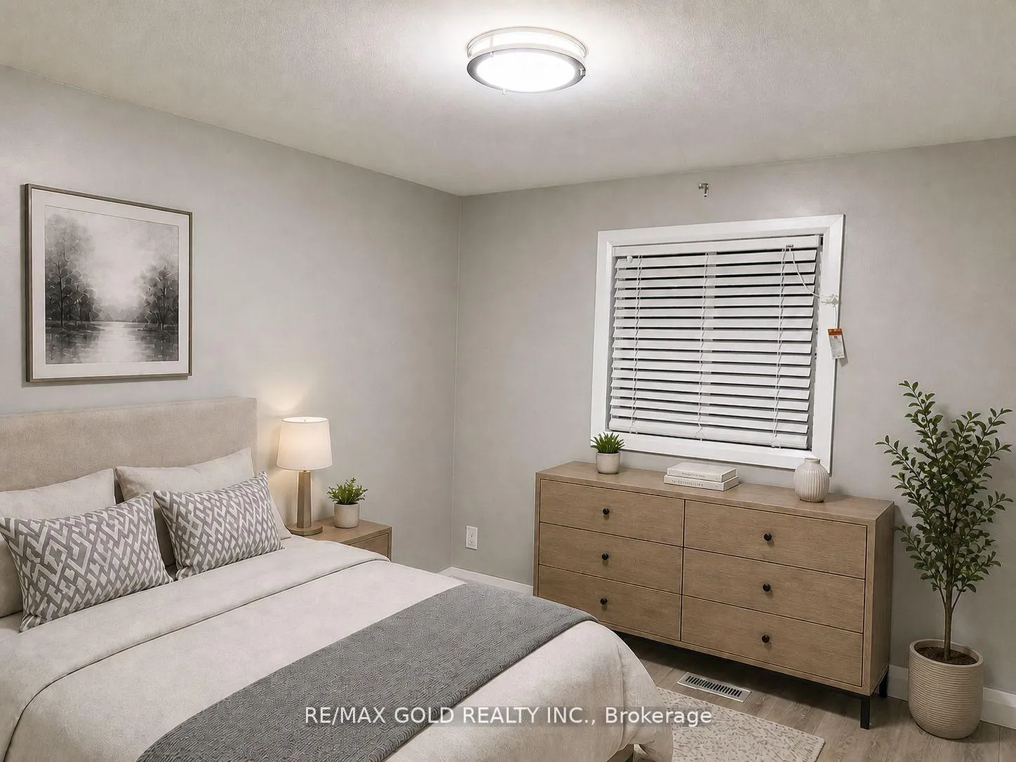 Photo 19 of 156 Mooregate Crescent, Kitchener, Victoria Hills — HOMEH