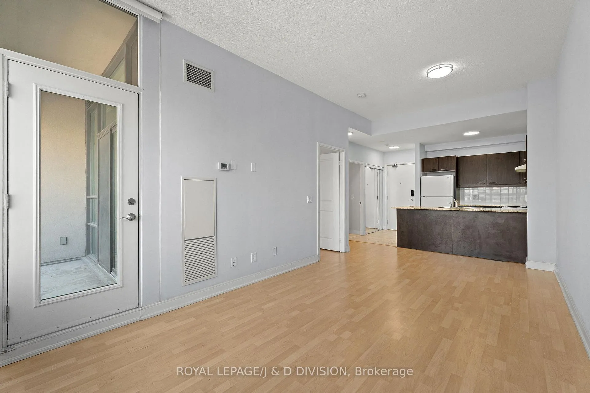 Photo 11 of Unit 805, 220 Redpath Avenue, Toronto, Mount Pleasant West — HOMEH