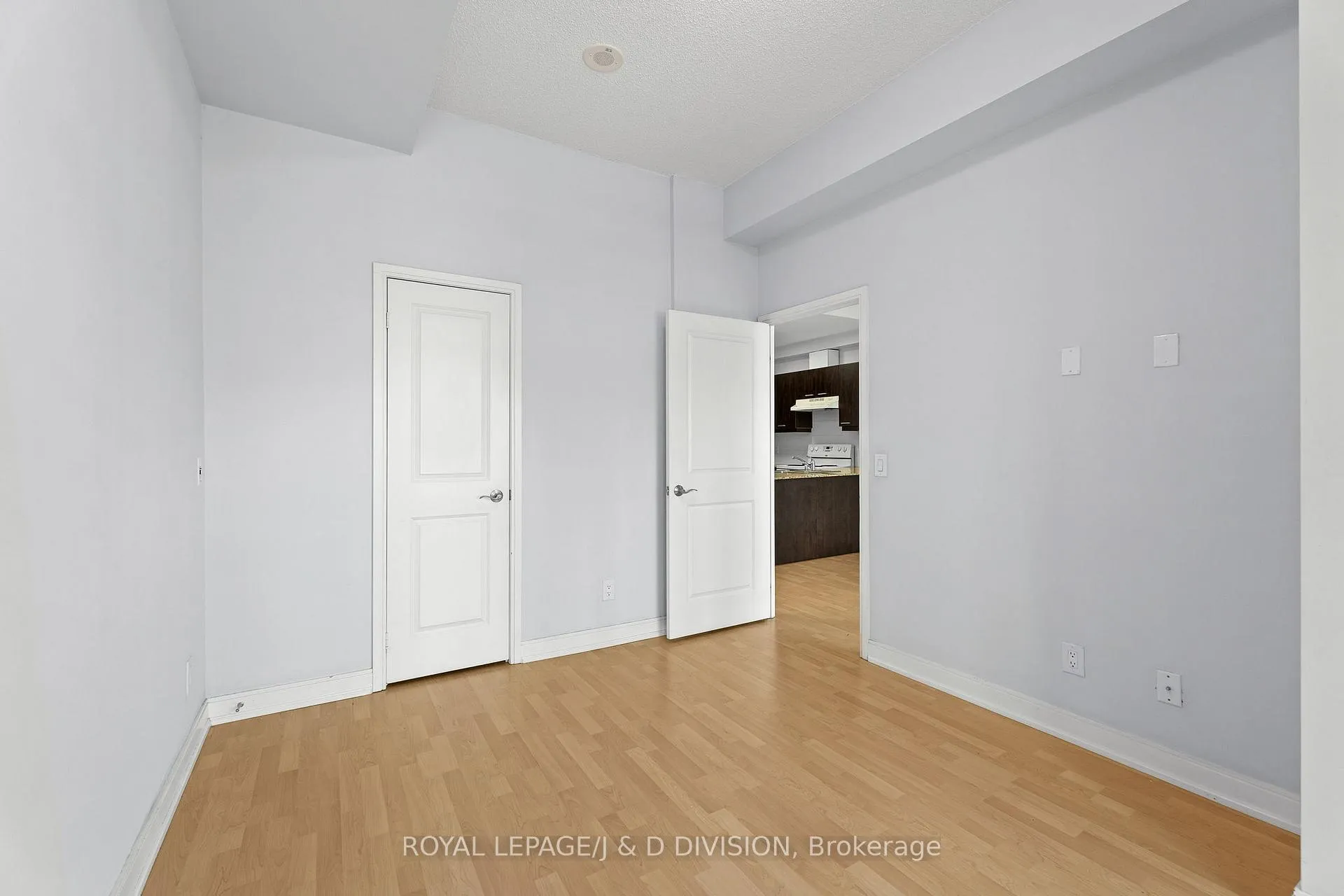 Photo 14 of Unit 805, 220 Redpath Avenue, Toronto, Mount Pleasant West — HOMEH