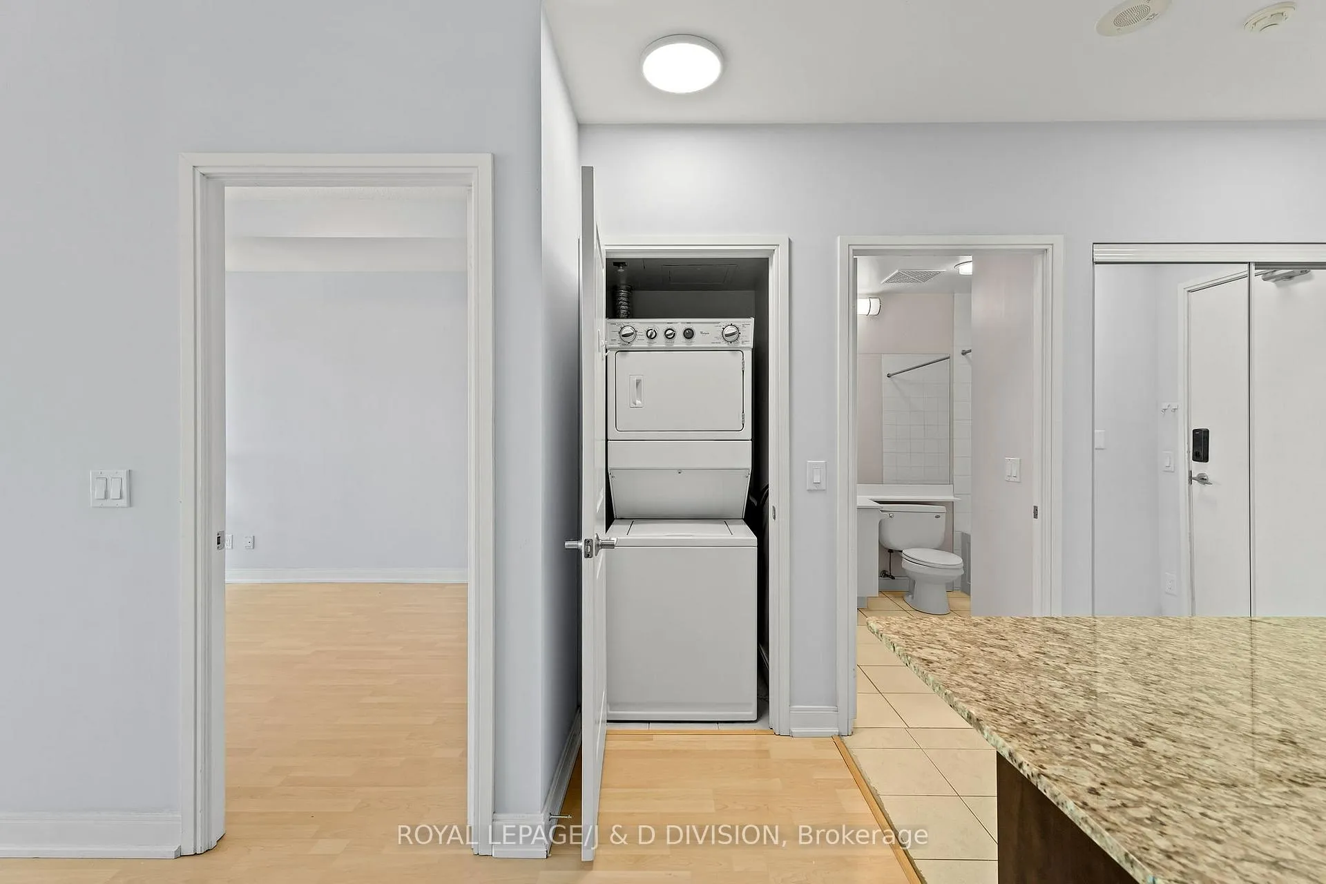 Photo 16 of Unit 805, 220 Redpath Avenue, Toronto, Mount Pleasant West — HOMEH