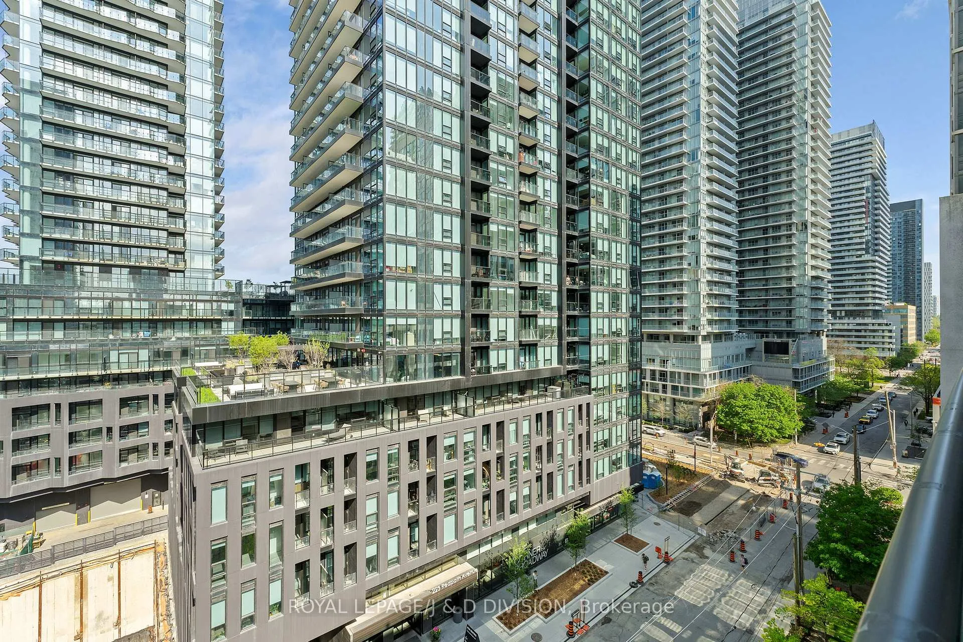 Photo 20 of Unit 805, 220 Redpath Avenue, Toronto, Mount Pleasant West — HOMEH