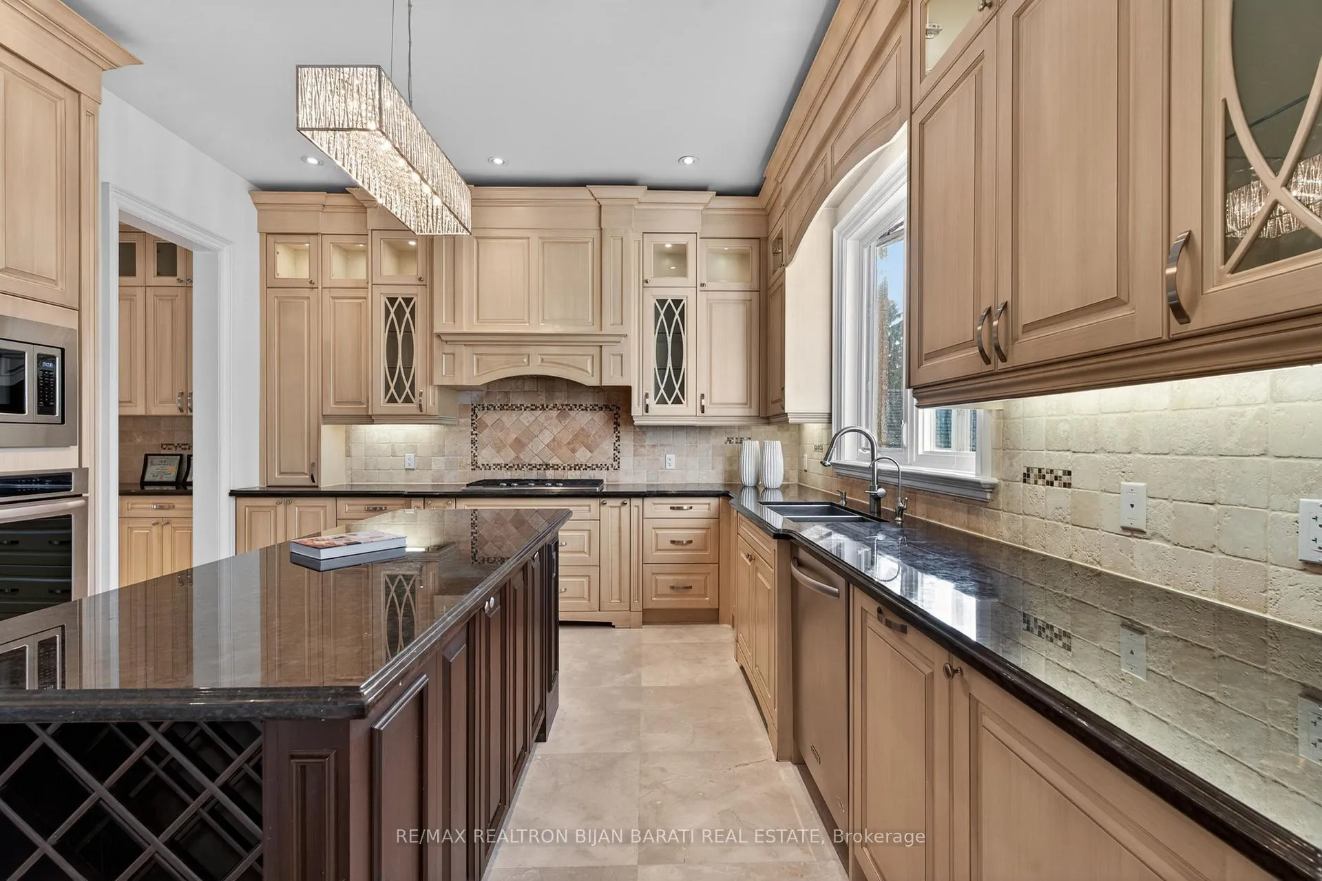 Photo 15 of 42 Woodward Avenue, Markham, Grandview — HOMEH