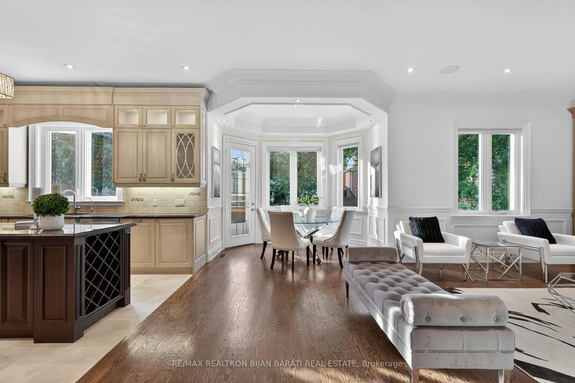 Photo 17 of 42 Woodward Avenue, Markham, Grandview — HOMEH