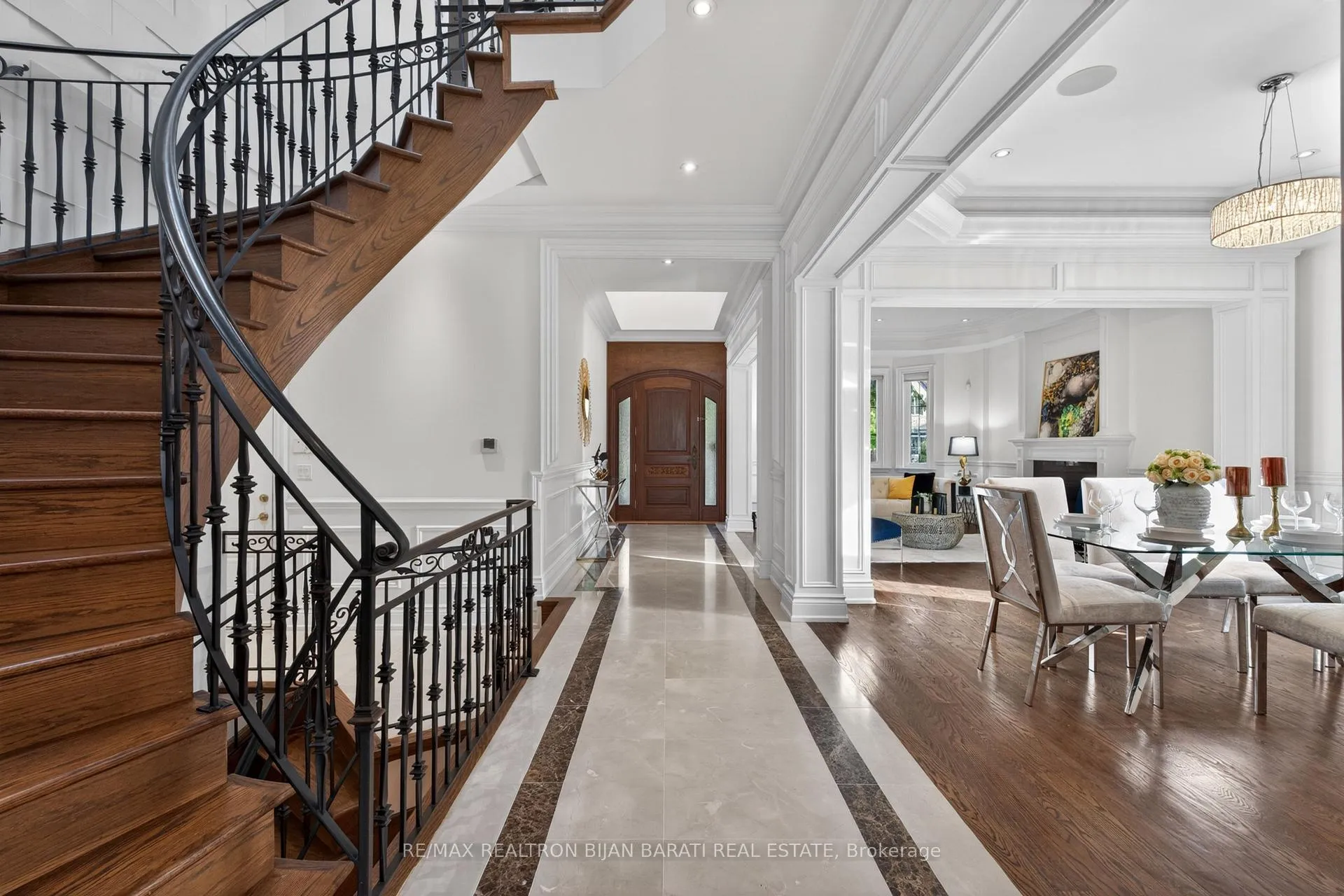 Photo 24 of 42 Woodward Avenue, Markham, Grandview — HOMEH