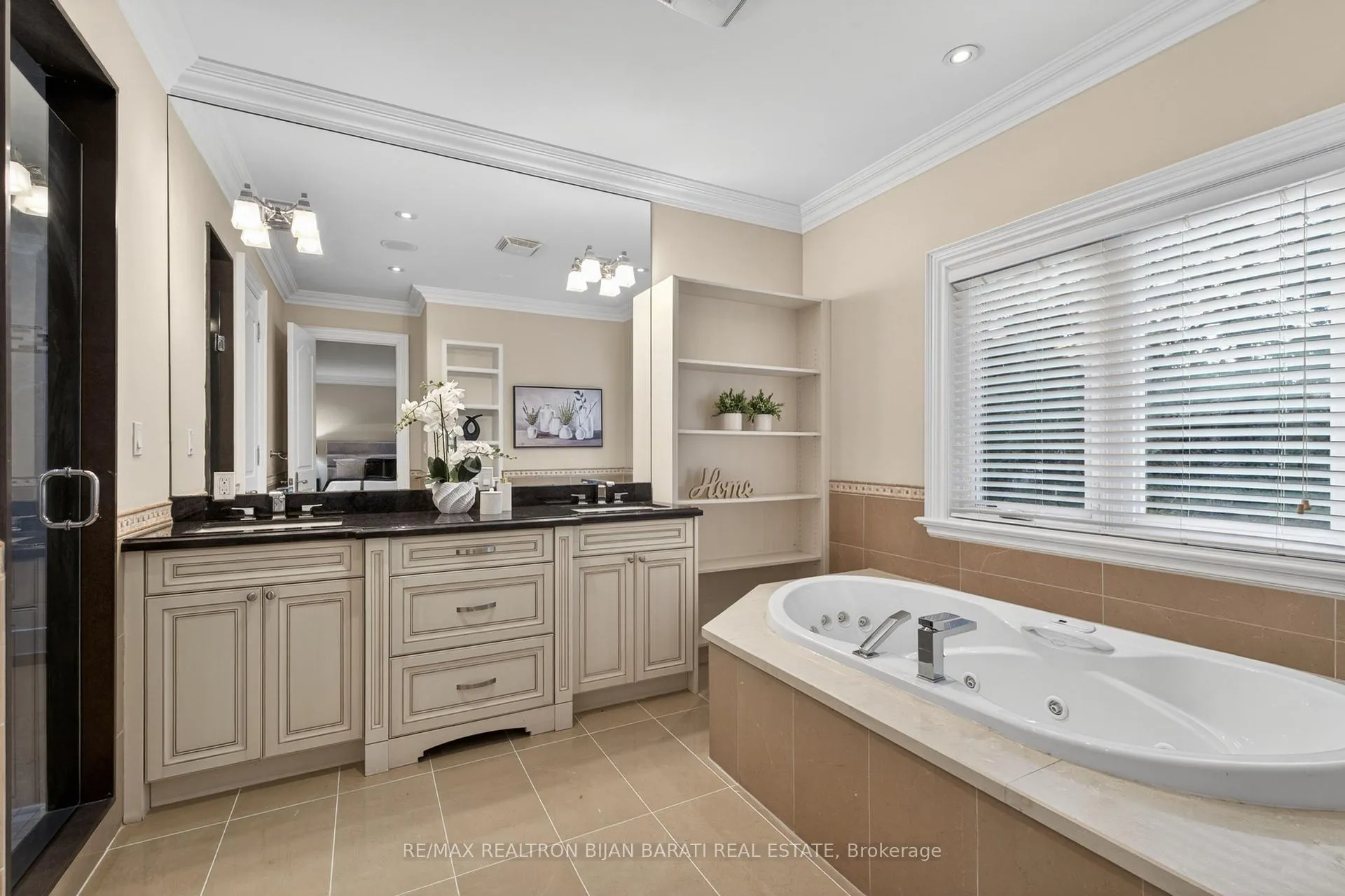 Photo 29 of 42 Woodward Avenue, Markham, Grandview — HOMEH