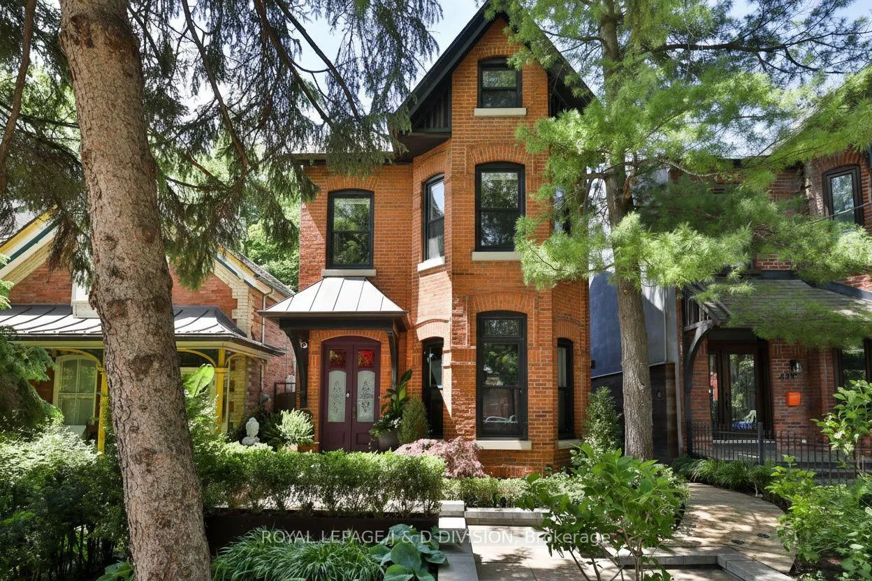 Front of 426 Ontario Street