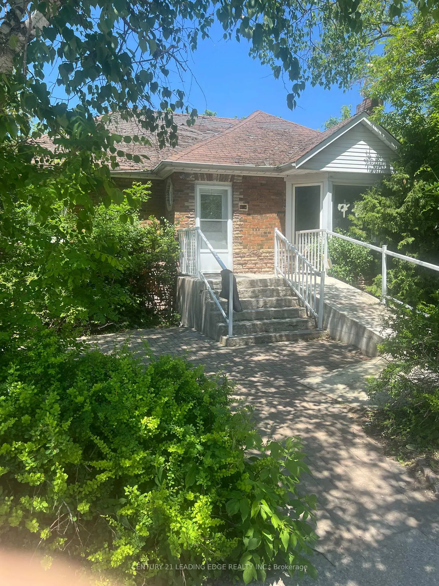 Front of 230 Finch Avenue E