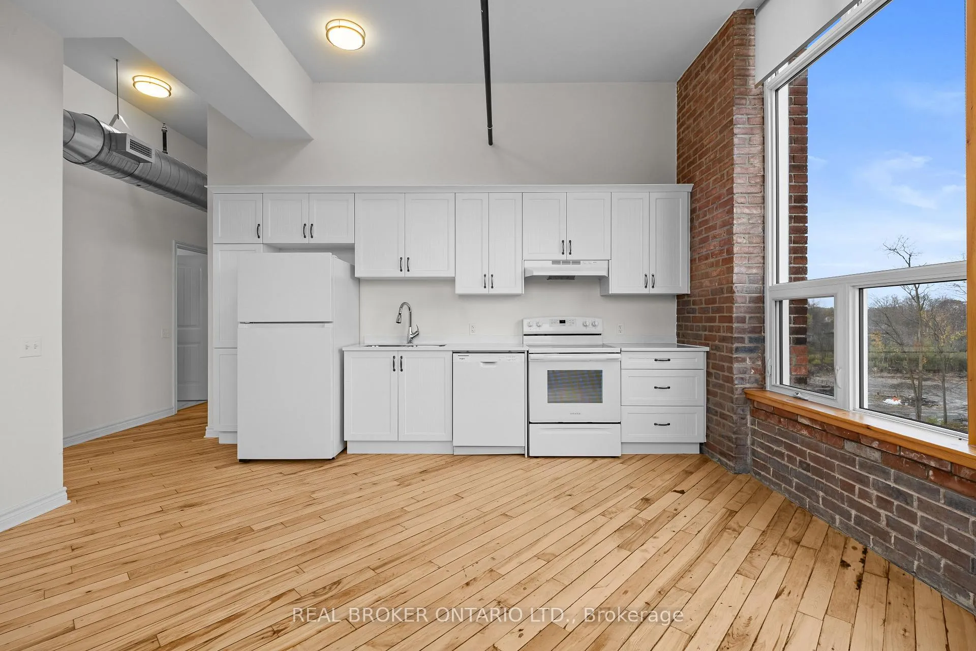 Photo 5 of Unit 313, 150 Mill Street, Carleton Place — HOMEH
