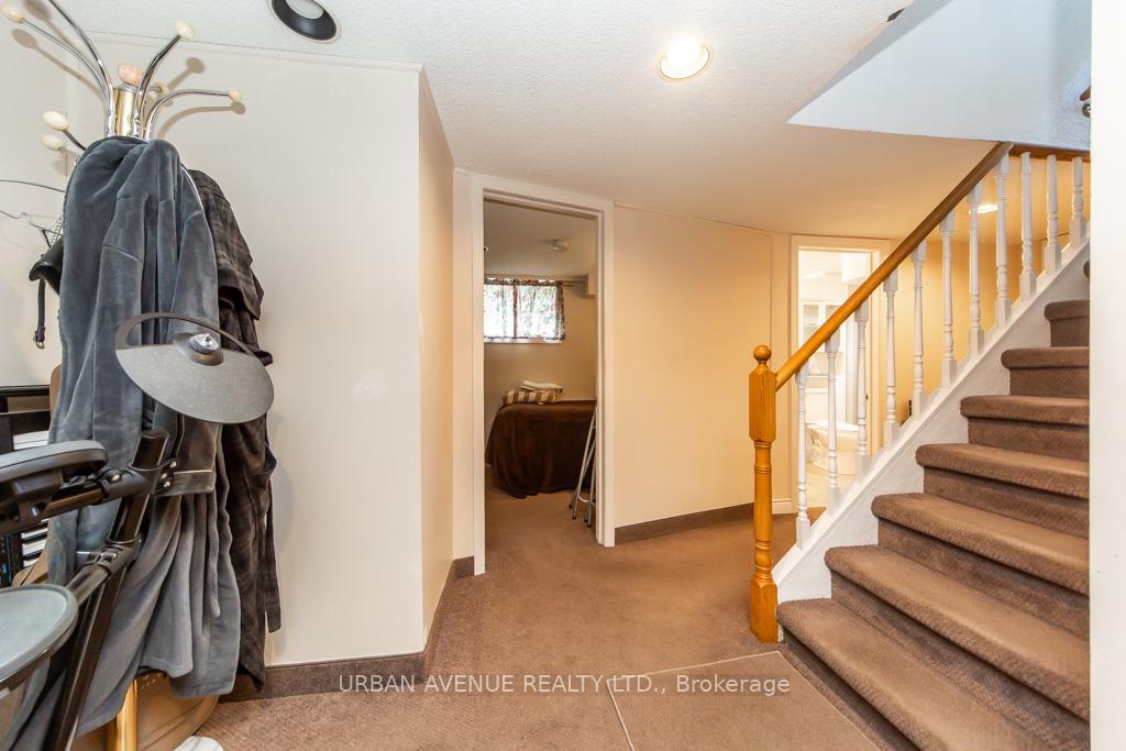 Photo 34 of 136 Tower Drive, Scarborough, Wexford-Maryvale — HOMEH