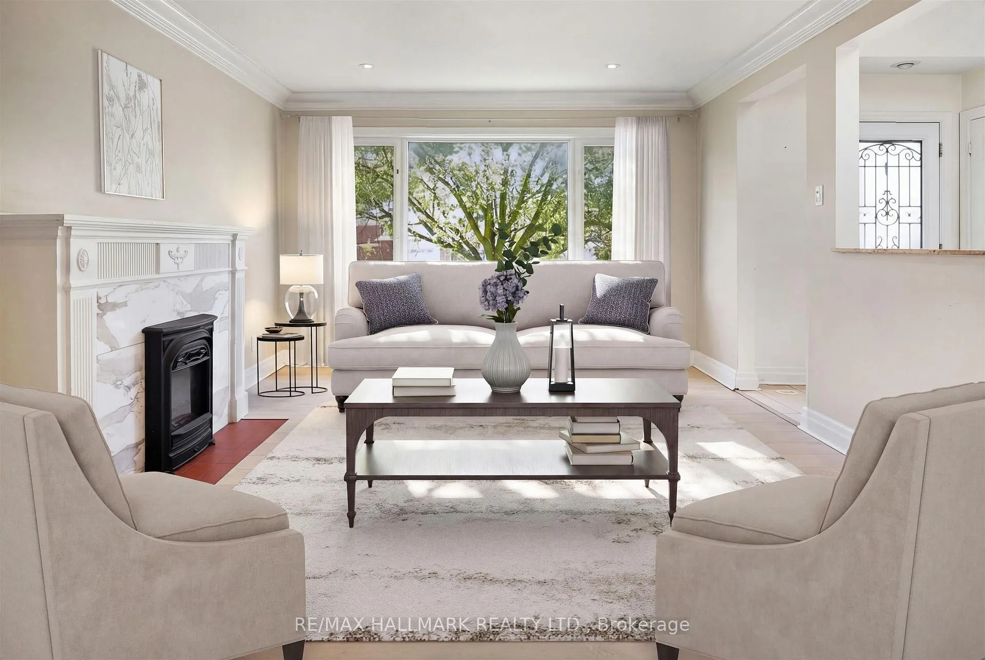 Photo 4 of 34 Clonmore Drive, Scarborough, Birchcliffe-Cliffside — HOMEH