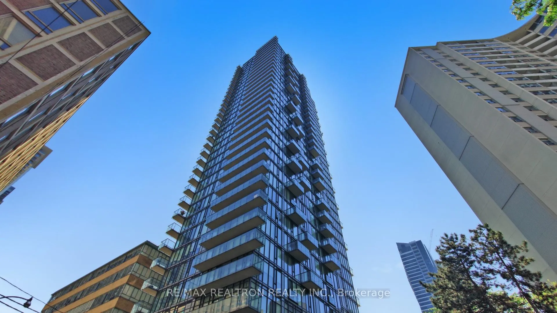 Photo 2 of Unit 3208, 75 St Nicholas Street, Toronto, Bay Street Corridor — HOMEH