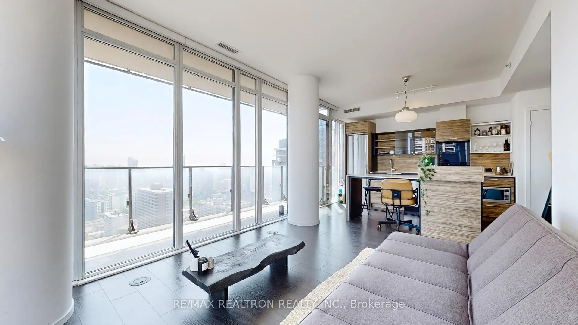 Photo 8 of Unit 3208, 75 St Nicholas Street, Toronto, Bay Street Corridor — HOMEH