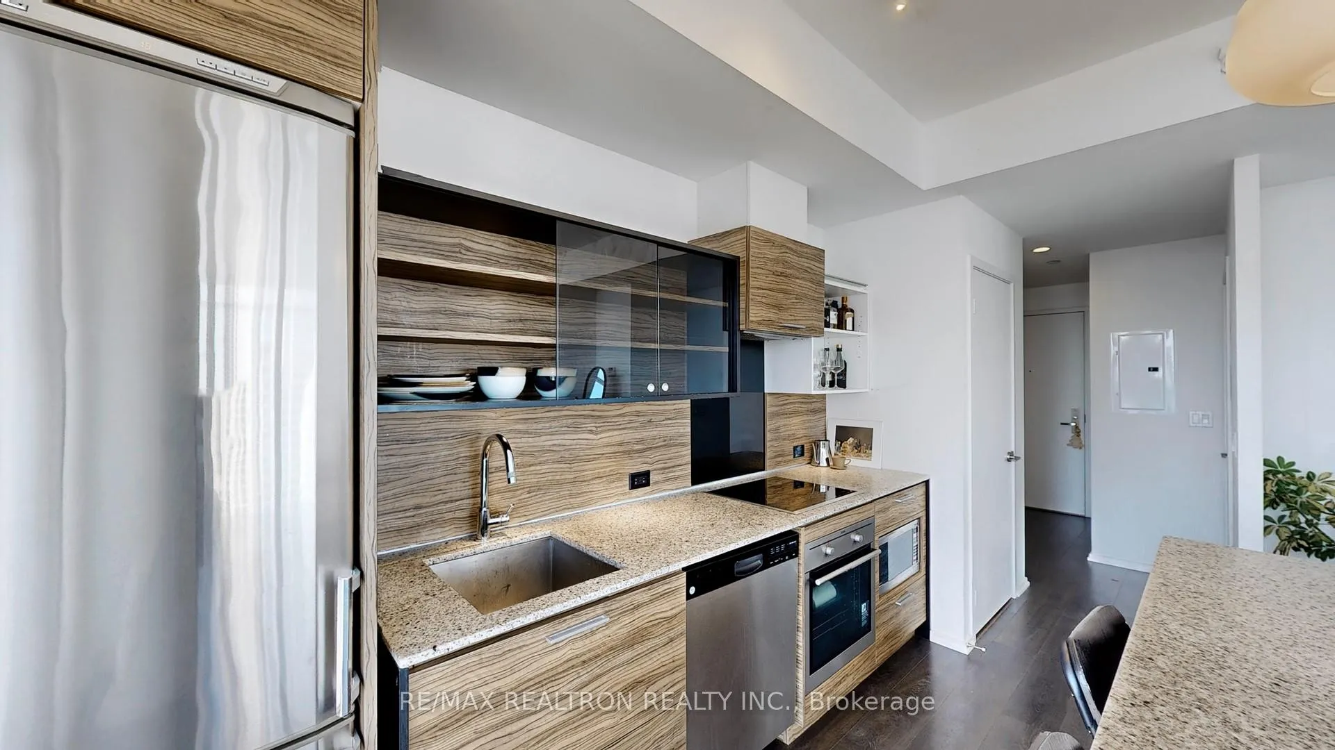 Photo 11 of Unit 3208, 75 St Nicholas Street, Toronto, Bay Street Corridor — HOMEH