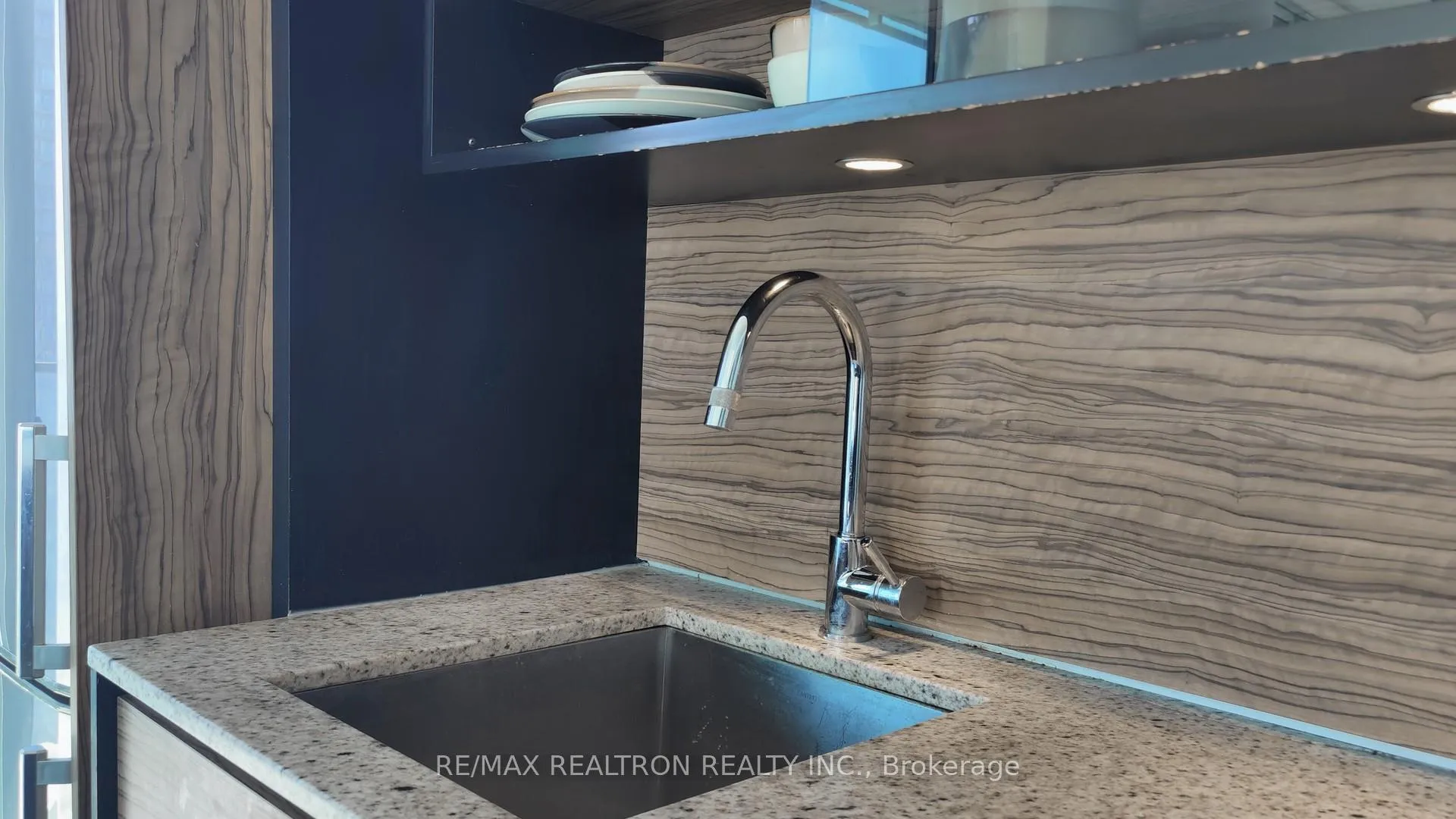 Photo 16 of Unit 3208, 75 St Nicholas Street, Toronto, Bay Street Corridor — HOMEH