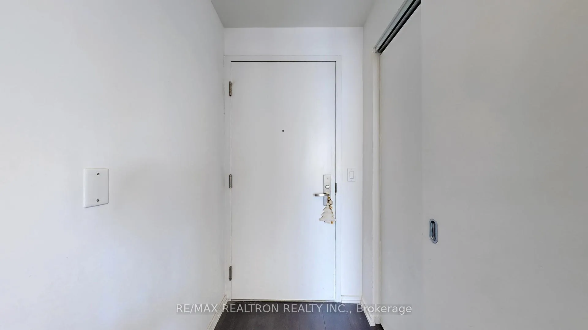 Photo 23 of Unit 3208, 75 St Nicholas Street, Toronto, Bay Street Corridor — HOMEH