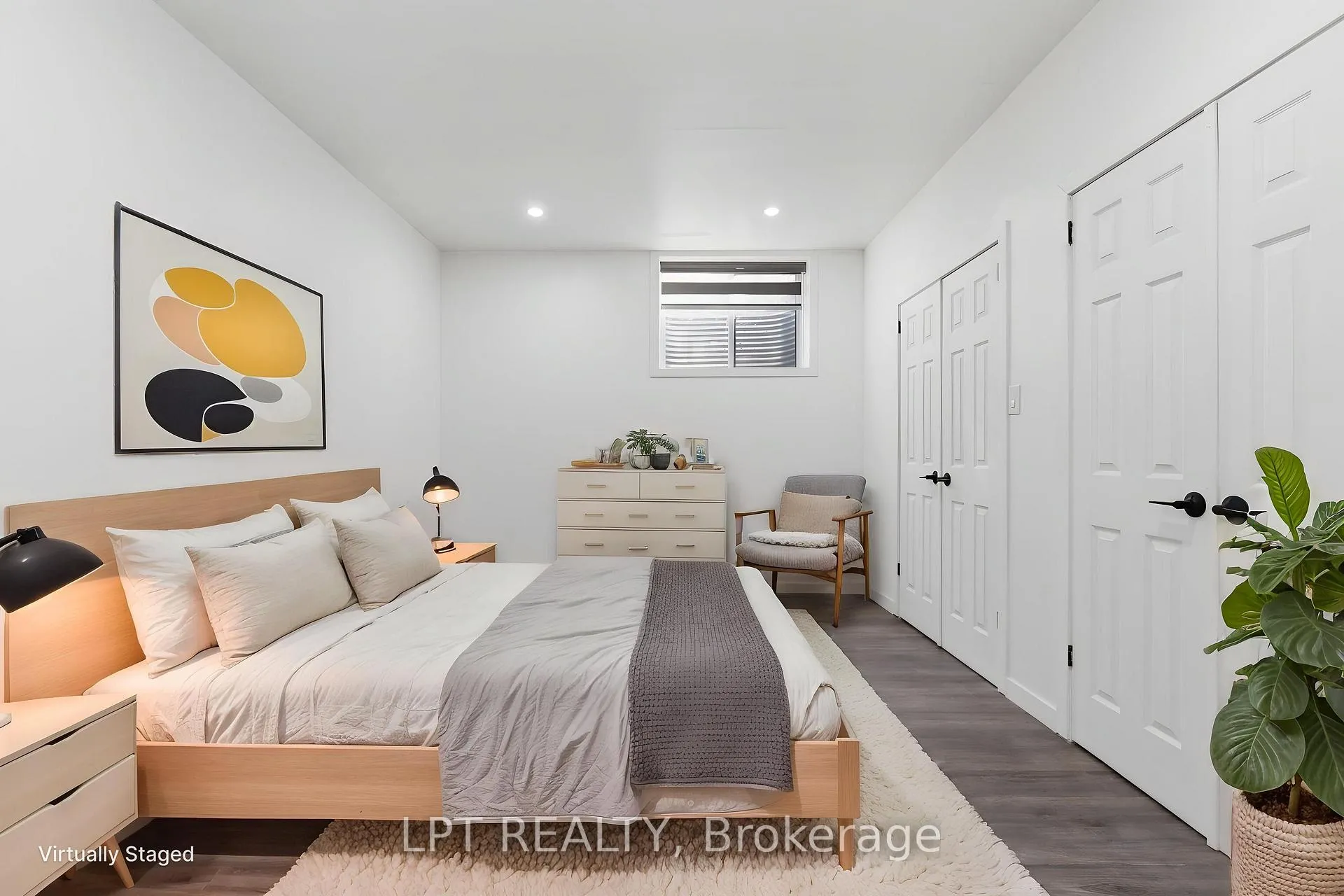 Photo 7 of 3401 Regiment Road, London, South V — HOMEH
