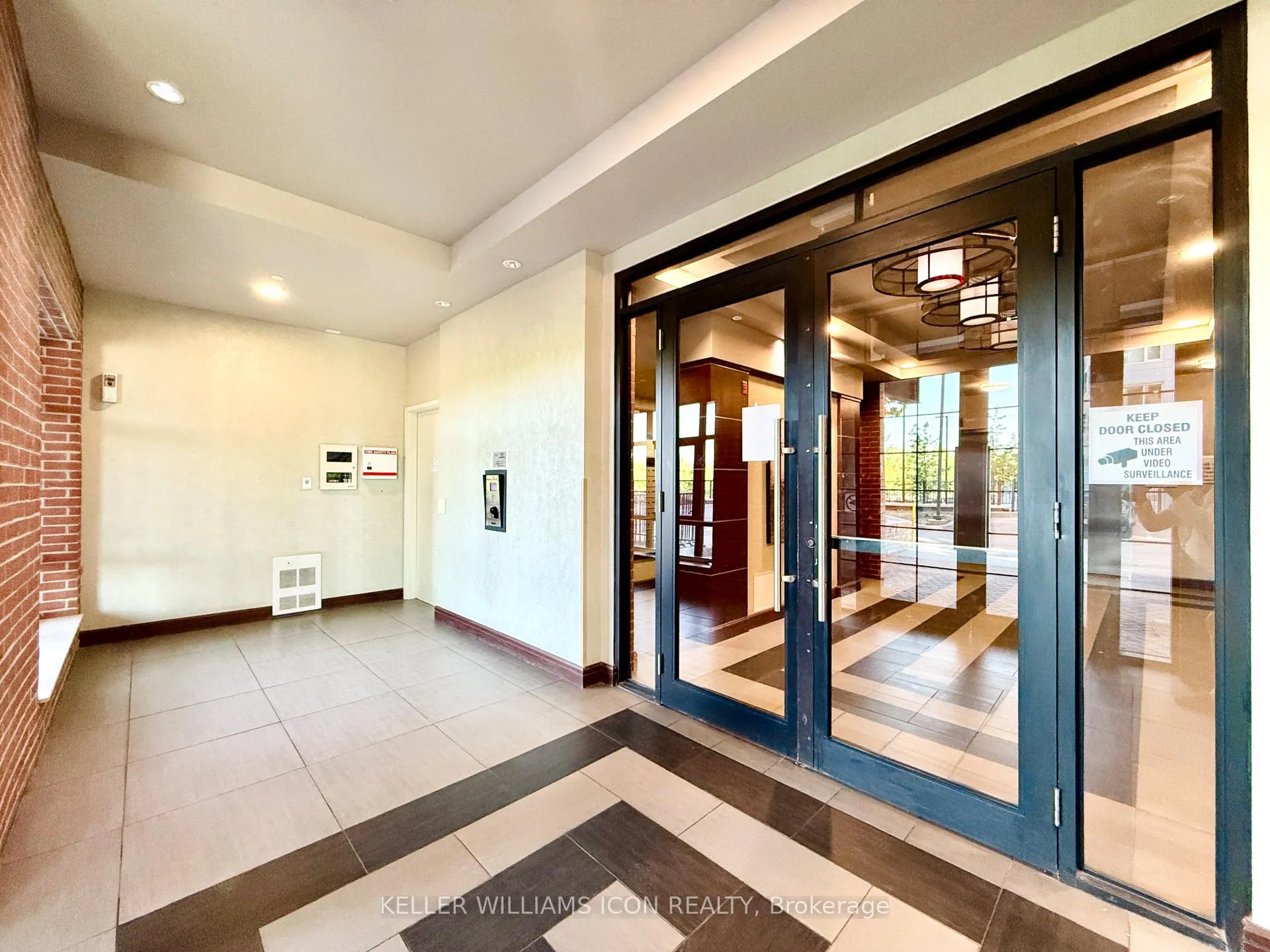 Photo 3 of Unit 701, 555 Anand Private, Ottawa, Riverside Park South — HOMEH