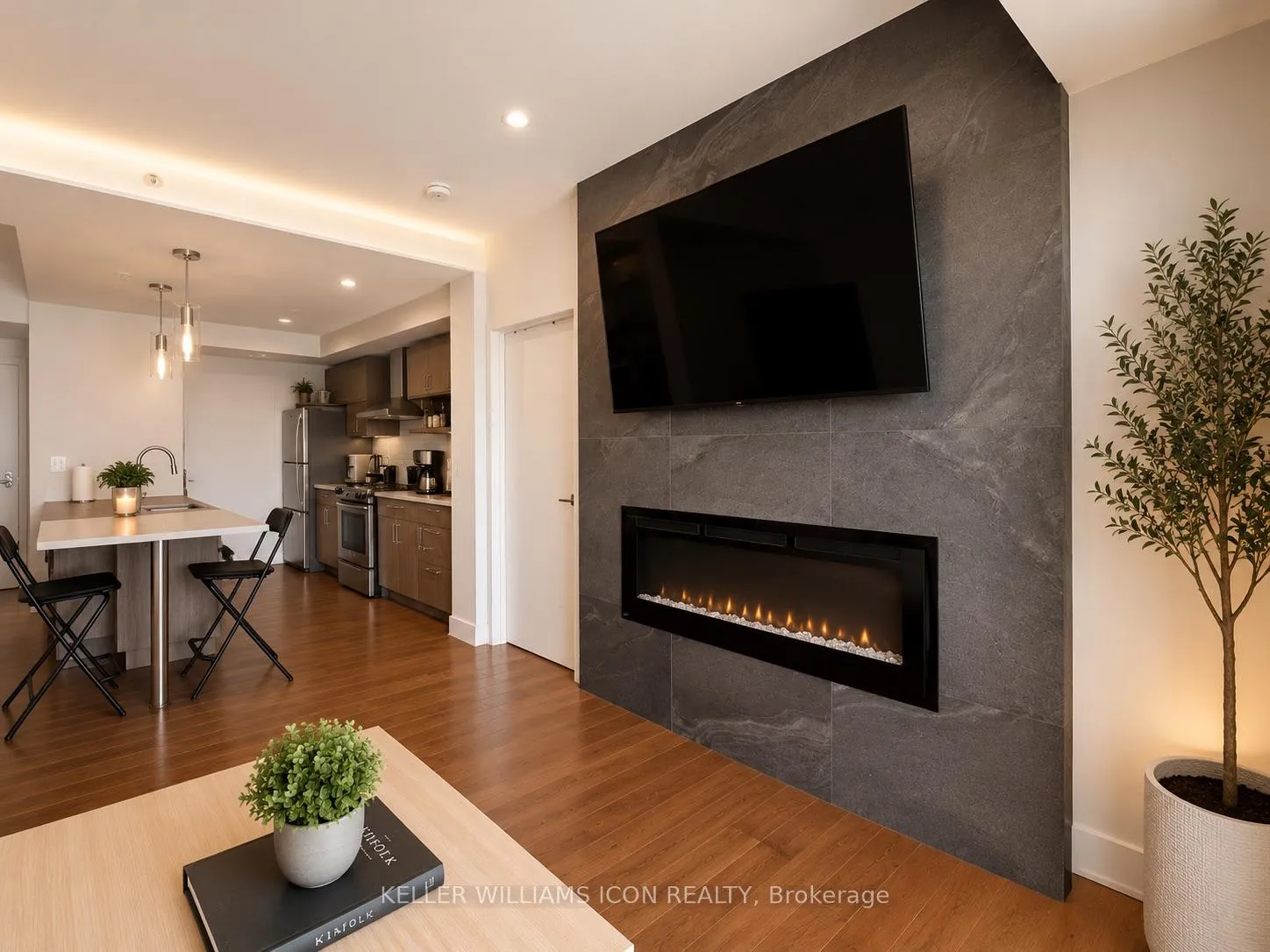 Photo 9 of Unit 701, 555 Anand Private, Ottawa, Riverside Park South — HOMEH