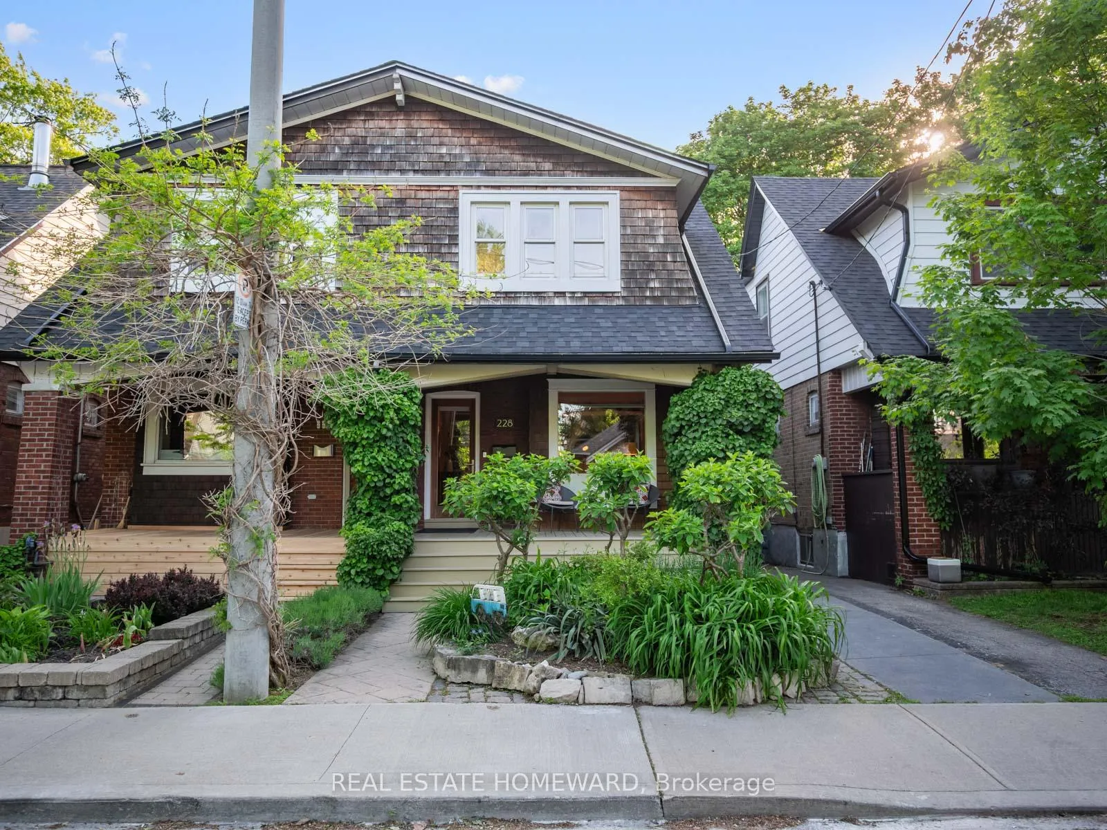Photo 1 of 228 Bingham Avenue, Toronto, The Beaches — HOMEH