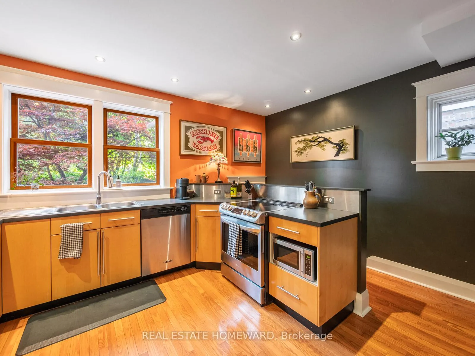 Photo 8 of 228 Bingham Avenue, Toronto, The Beaches — HOMEH
