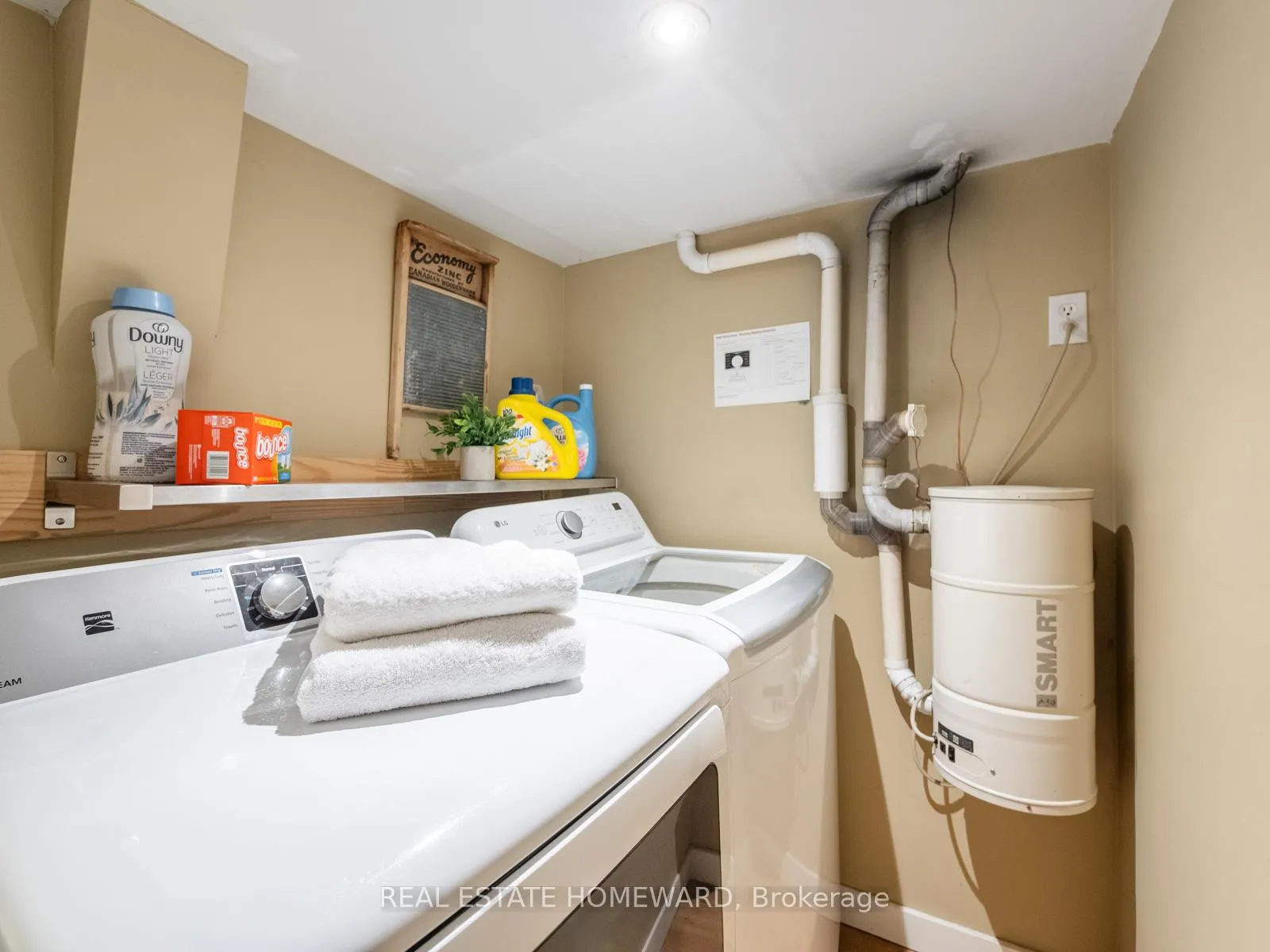Photo 20 of 228 Bingham Avenue, Toronto, The Beaches — HOMEH