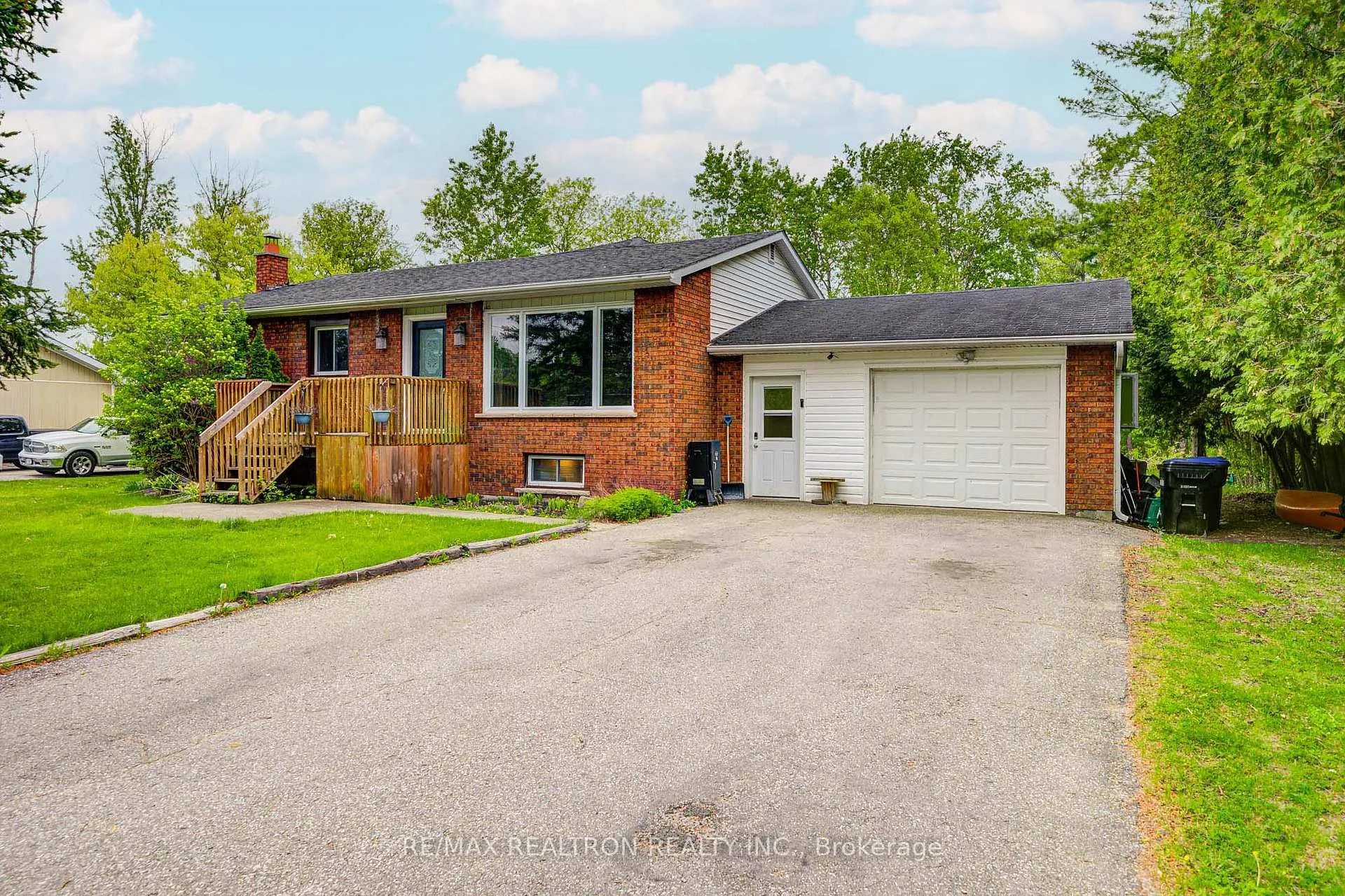 Photo 1 of 1147 Belle Aire Beach Road, Innisfil, Rural Innisfil — HOMEH