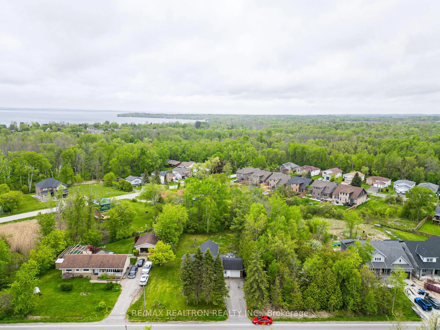 Photo 3 of 1147 Belle Aire Beach Road, Innisfil, Rural Innisfil — HOMEH