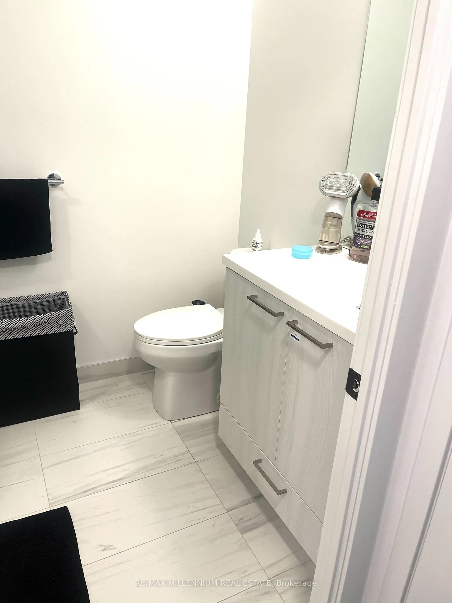 Photo 9 of Unit 4110, 225 Commerce Street, Vaughan, Vaughan Corporate Centre — HOMEH