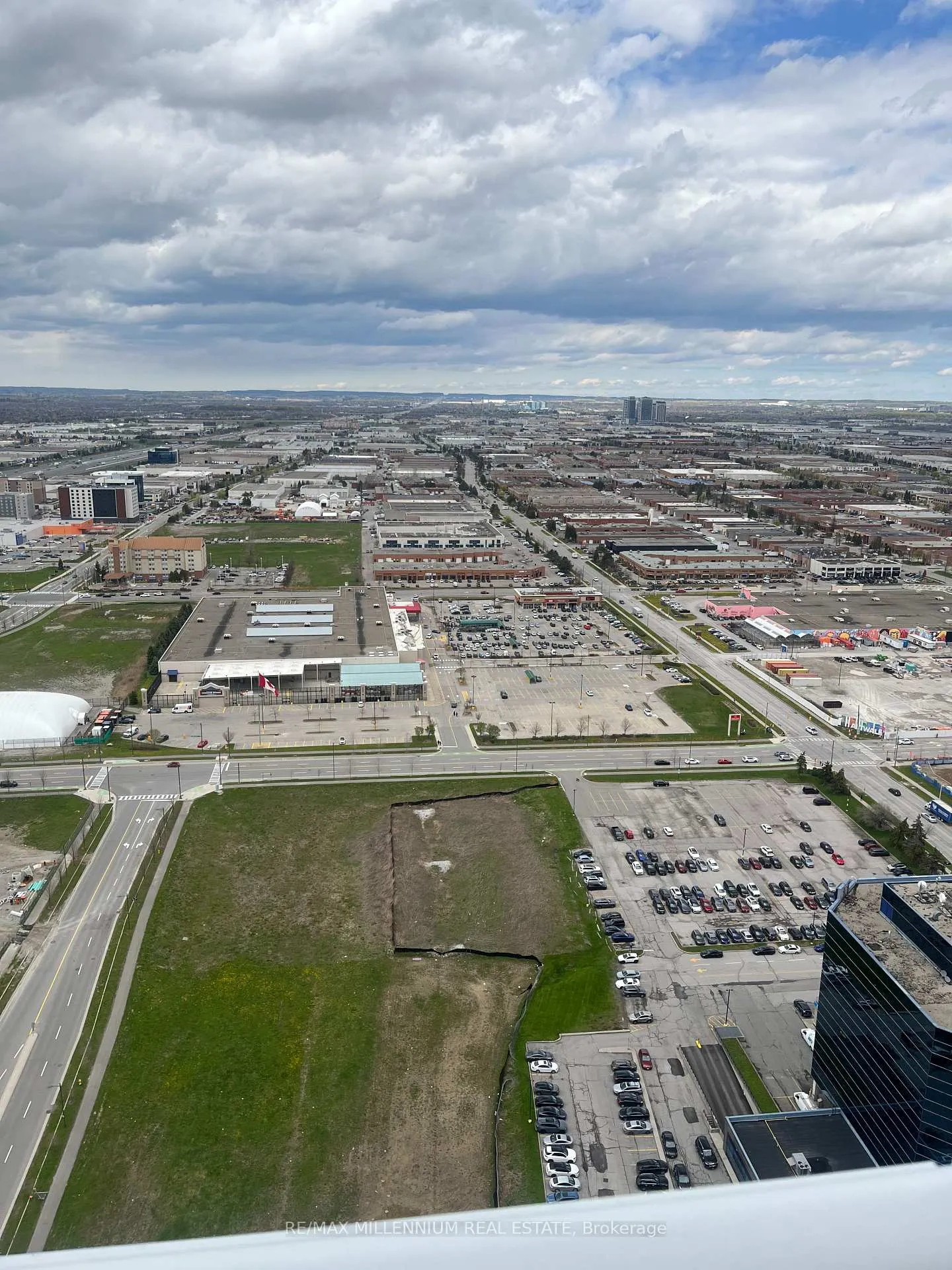 Photo 17 of Unit 4110, 225 Commerce Street, Vaughan, Vaughan Corporate Centre — HOMEH