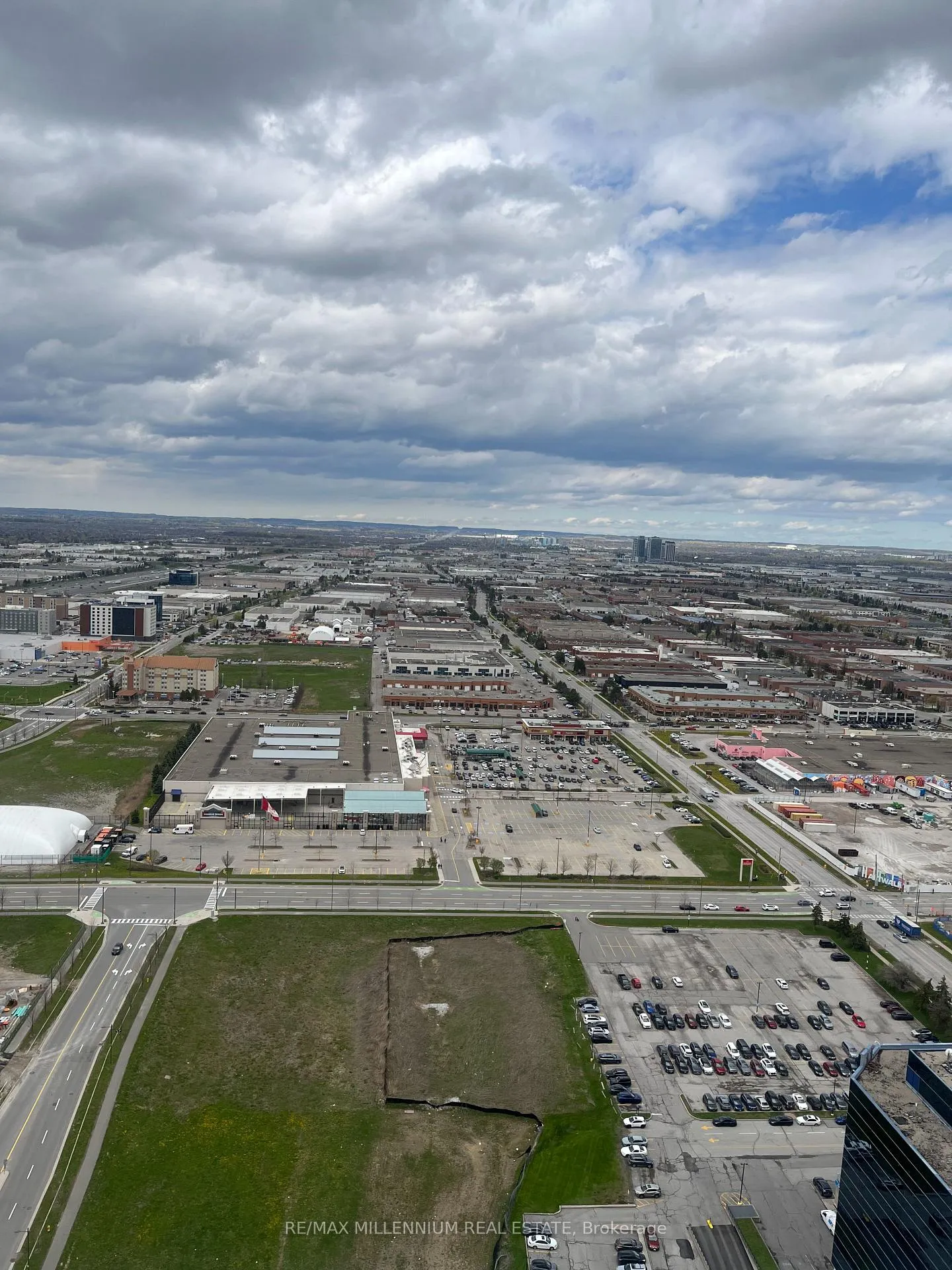 Photo 18 of Unit 4110, 225 Commerce Street, Vaughan, Vaughan Corporate Centre — HOMEH