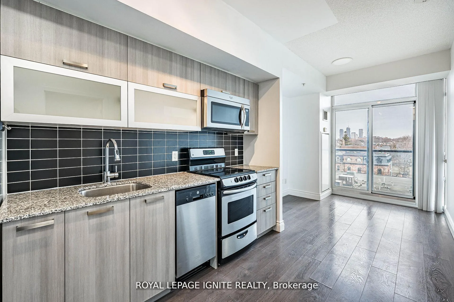 Photo 7 of Unit 635, 68 Abell Street, Toronto, Little Portugal — HOMEH