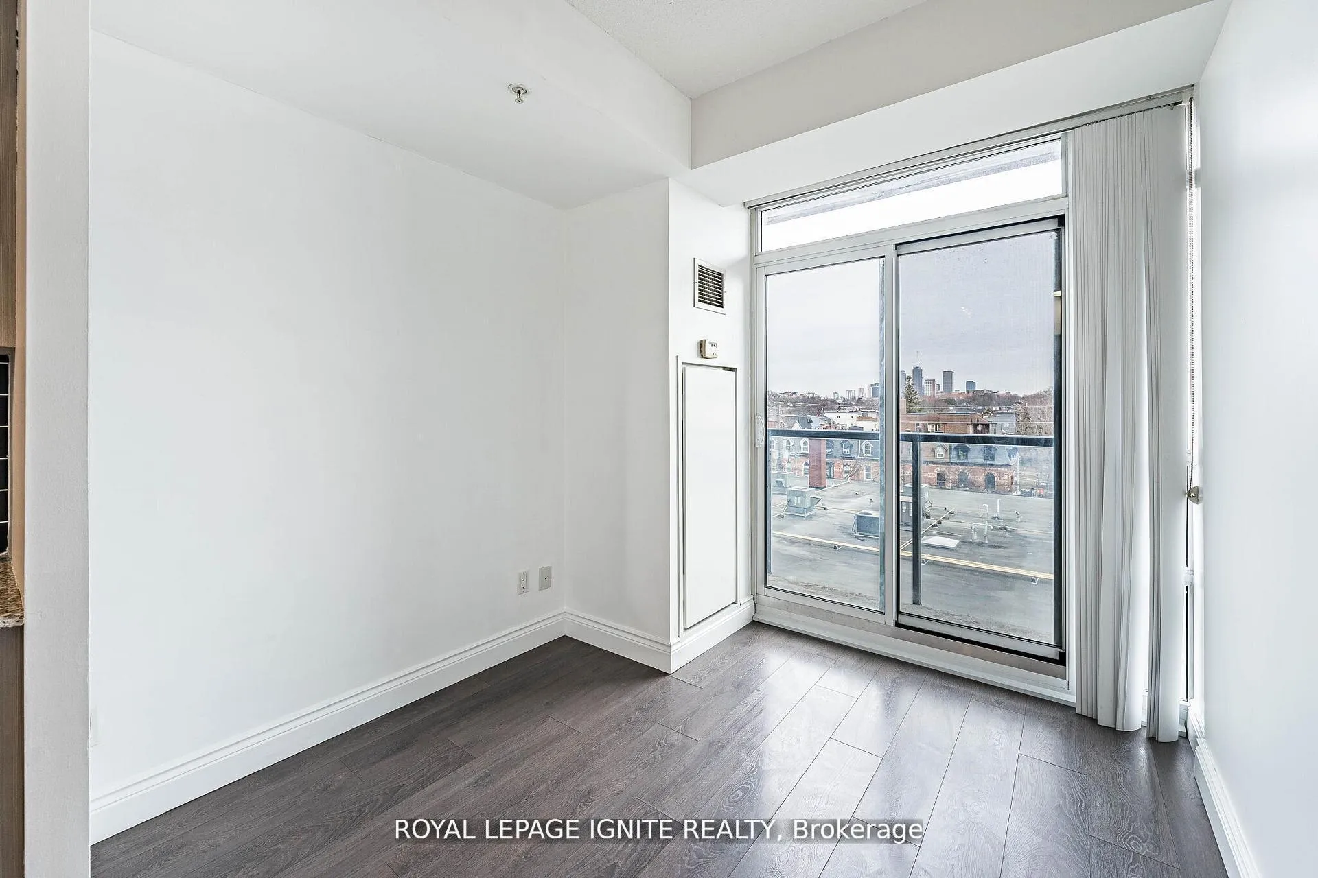 Photo 9 of Unit 635, 68 Abell Street, Toronto, Little Portugal — HOMEH