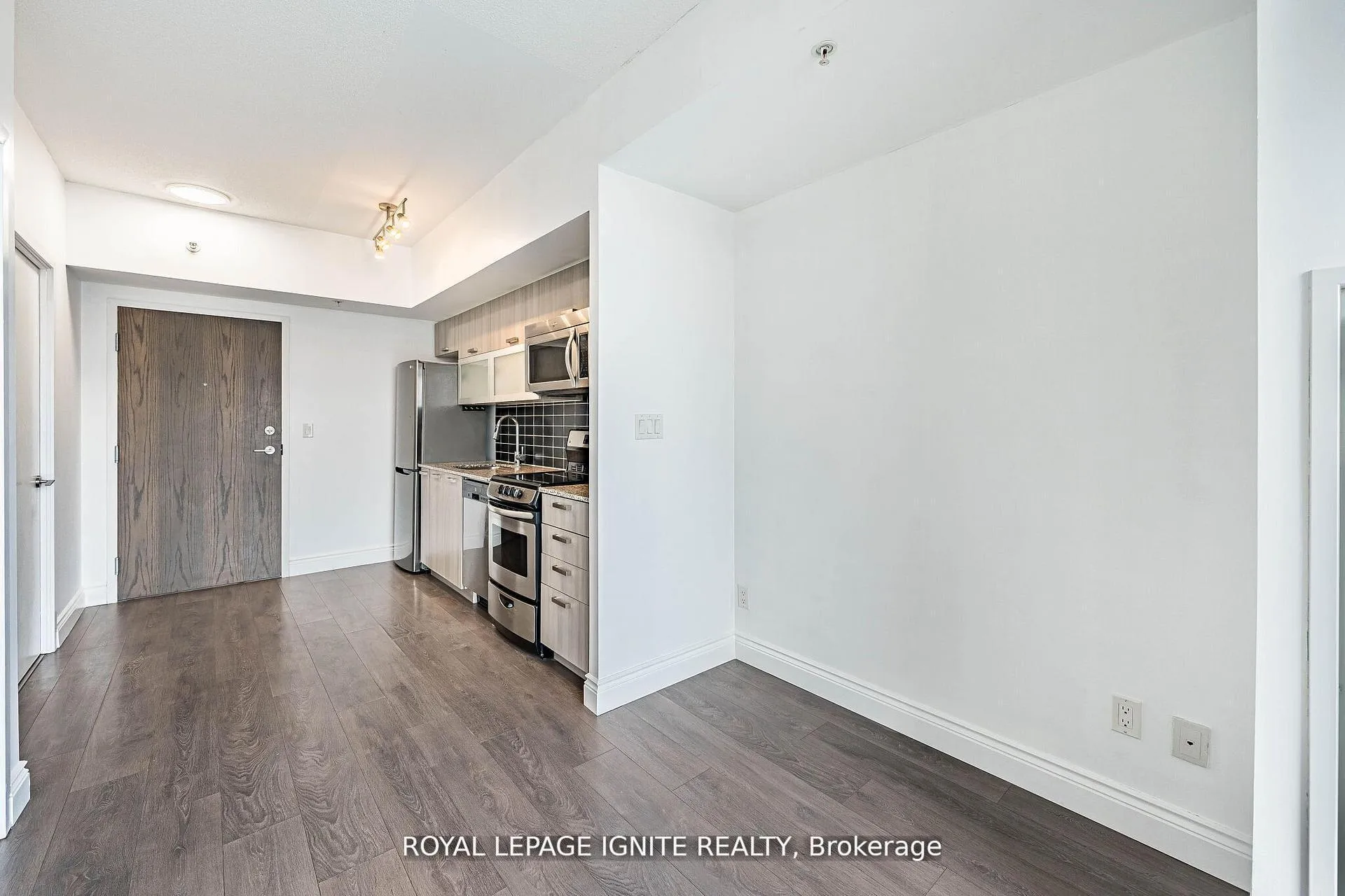 Photo 11 of Unit 635, 68 Abell Street, Toronto, Little Portugal — HOMEH