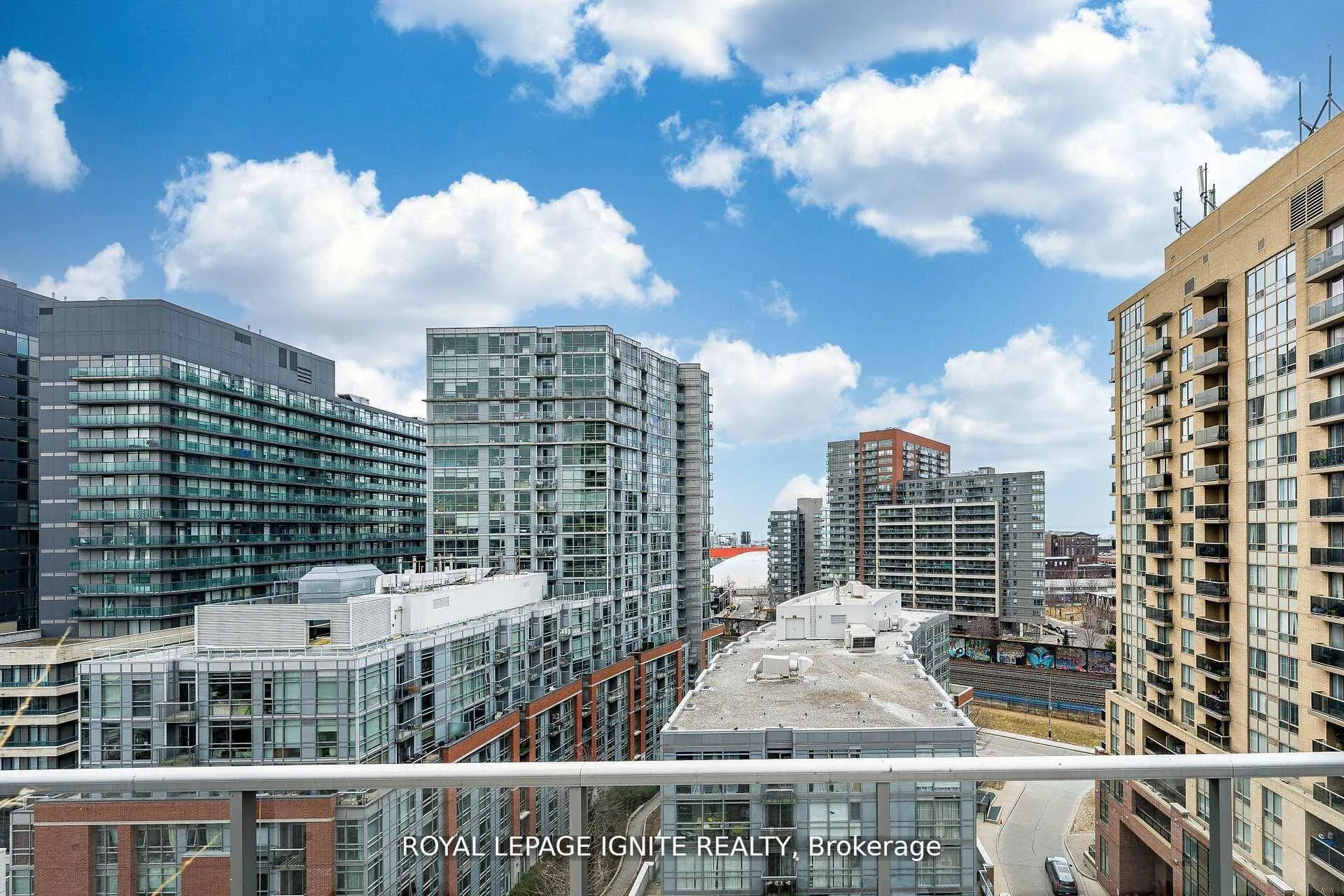 Photo 33 of Unit 635, 68 Abell Street, Toronto, Little Portugal — HOMEH