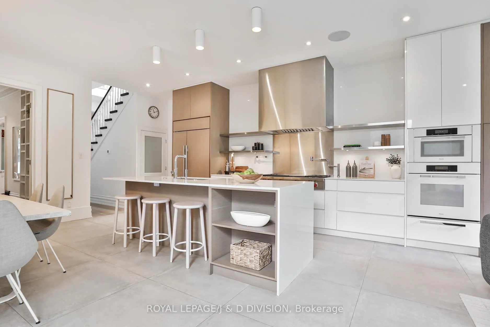 Photo 12 of 426 Ontario Street, Toronto, Moss Park — HOMEH