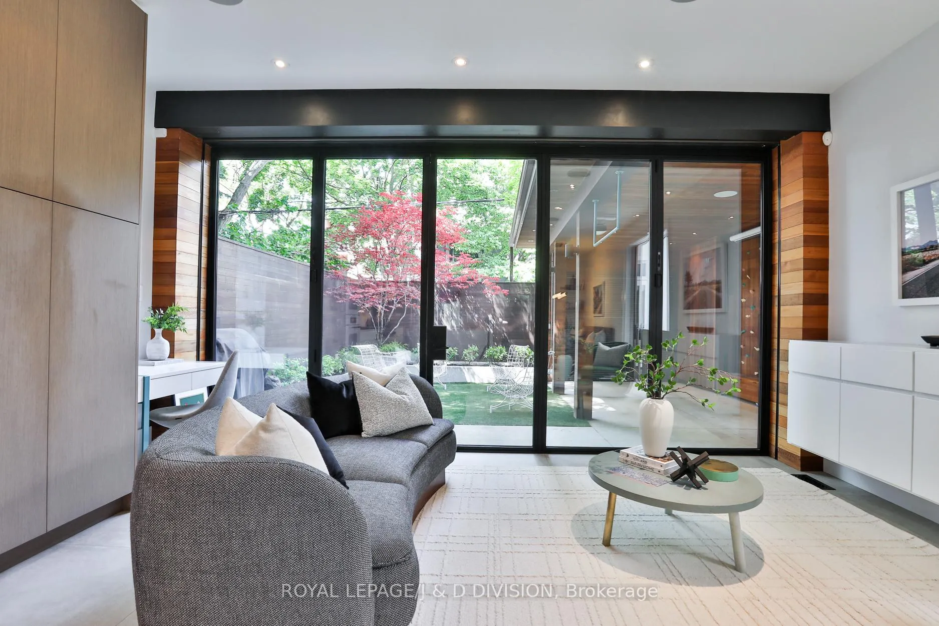 Photo 16 of 426 Ontario Street, Toronto, Moss Park — HOMEH