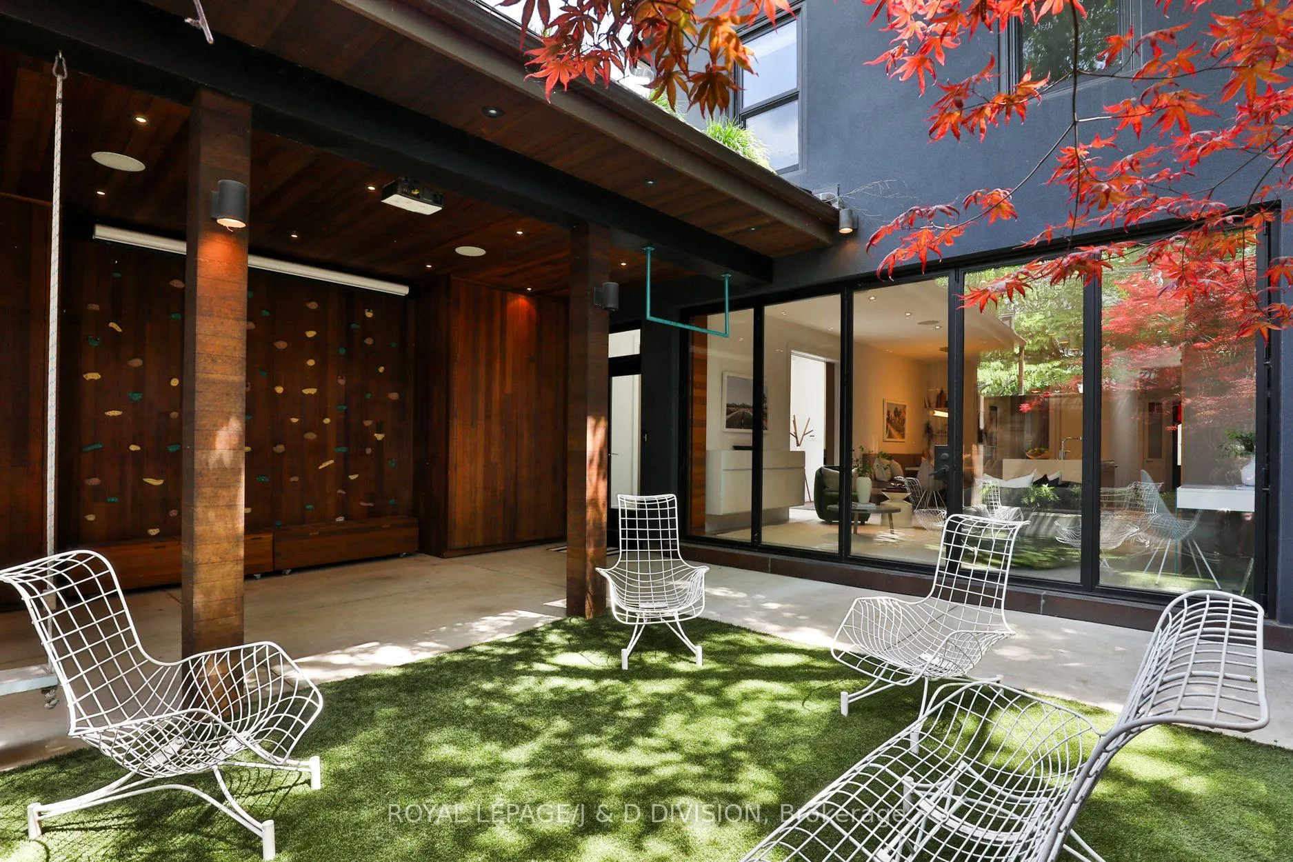 Photo 38 of 426 Ontario Street, Toronto, Moss Park — HOMEH