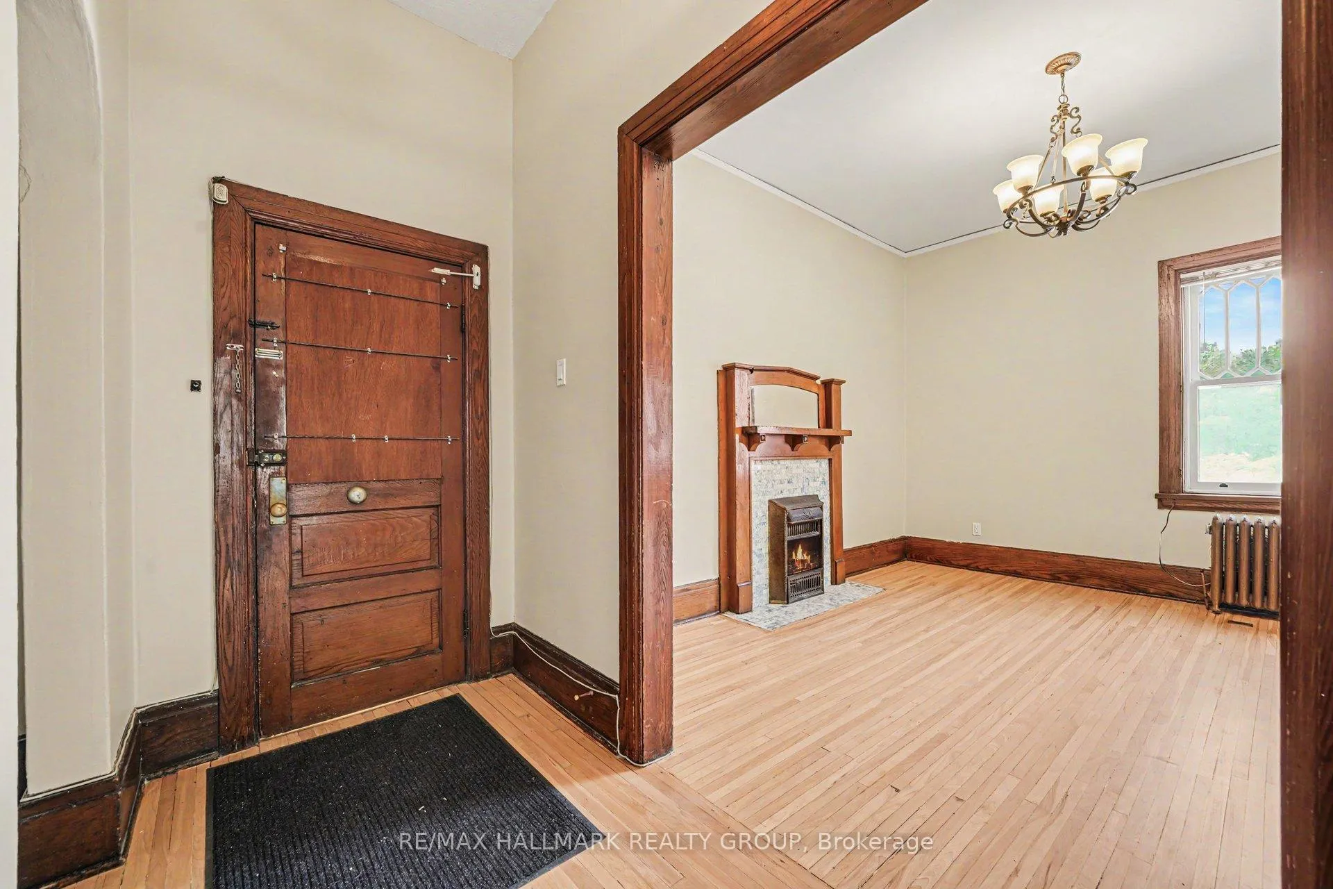 Photo 5 of Unit 1, 413 Elgin Street, Ottawa, Ottawa Centre/Golden Triangle — HOMEH