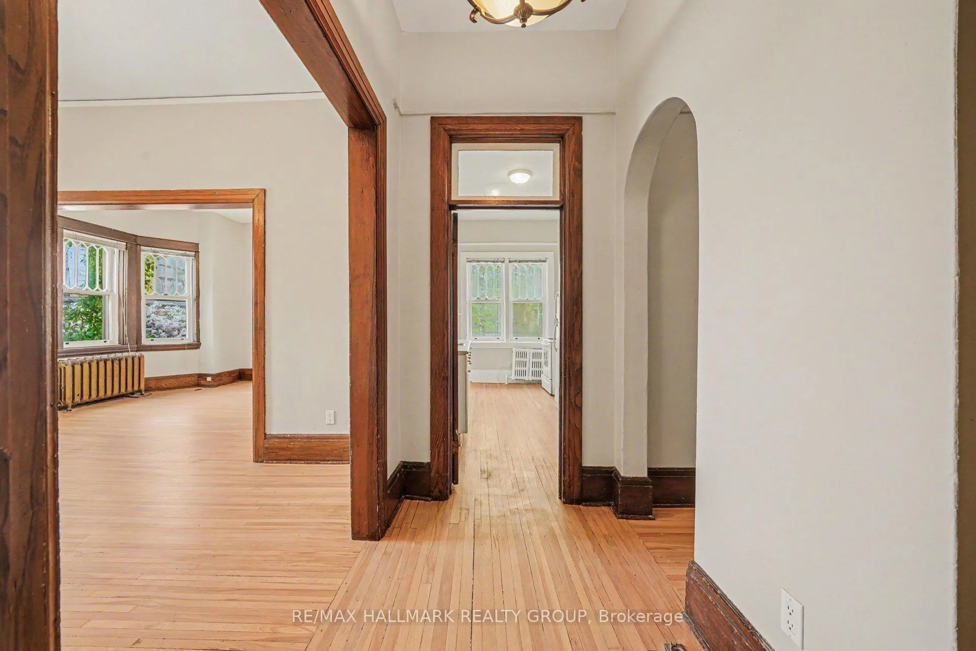 Photo 6 of Unit 1, 413 Elgin Street, Ottawa, Ottawa Centre/Golden Triangle — HOMEH