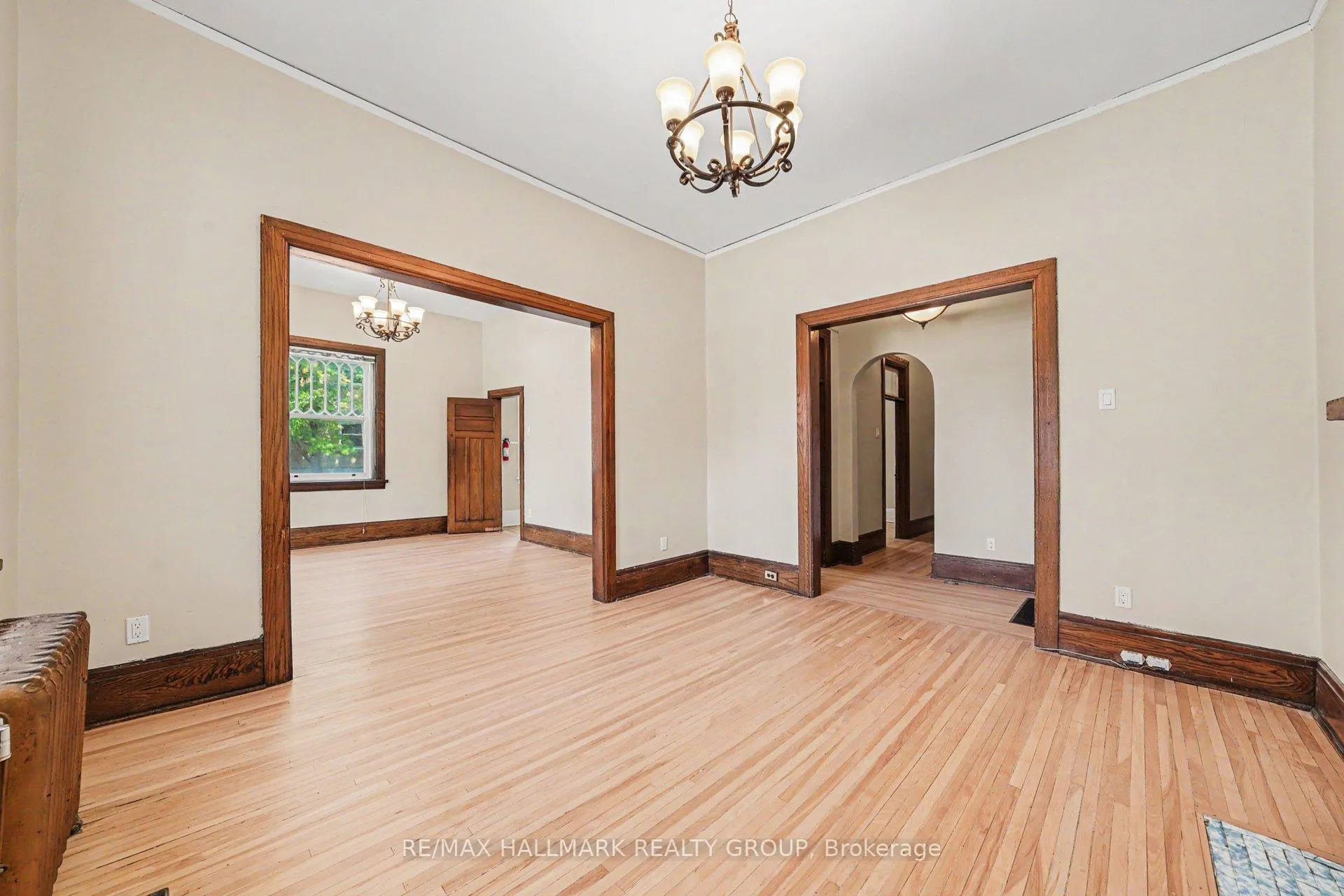 Photo 9 of Unit 1, 413 Elgin Street, Ottawa, Ottawa Centre/Golden Triangle — HOMEH