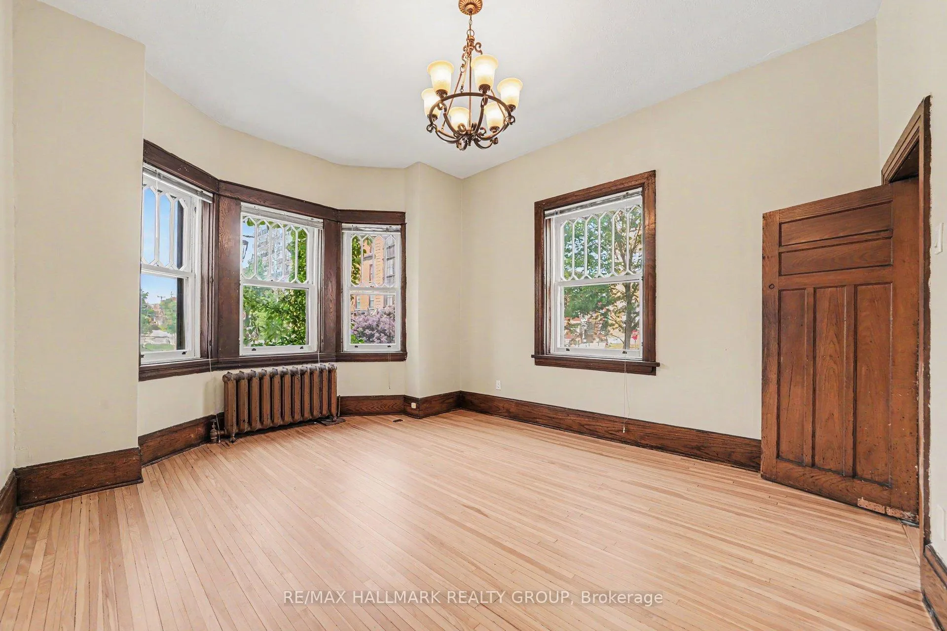 Photo 11 of Unit 1, 413 Elgin Street, Ottawa, Ottawa Centre/Golden Triangle — HOMEH