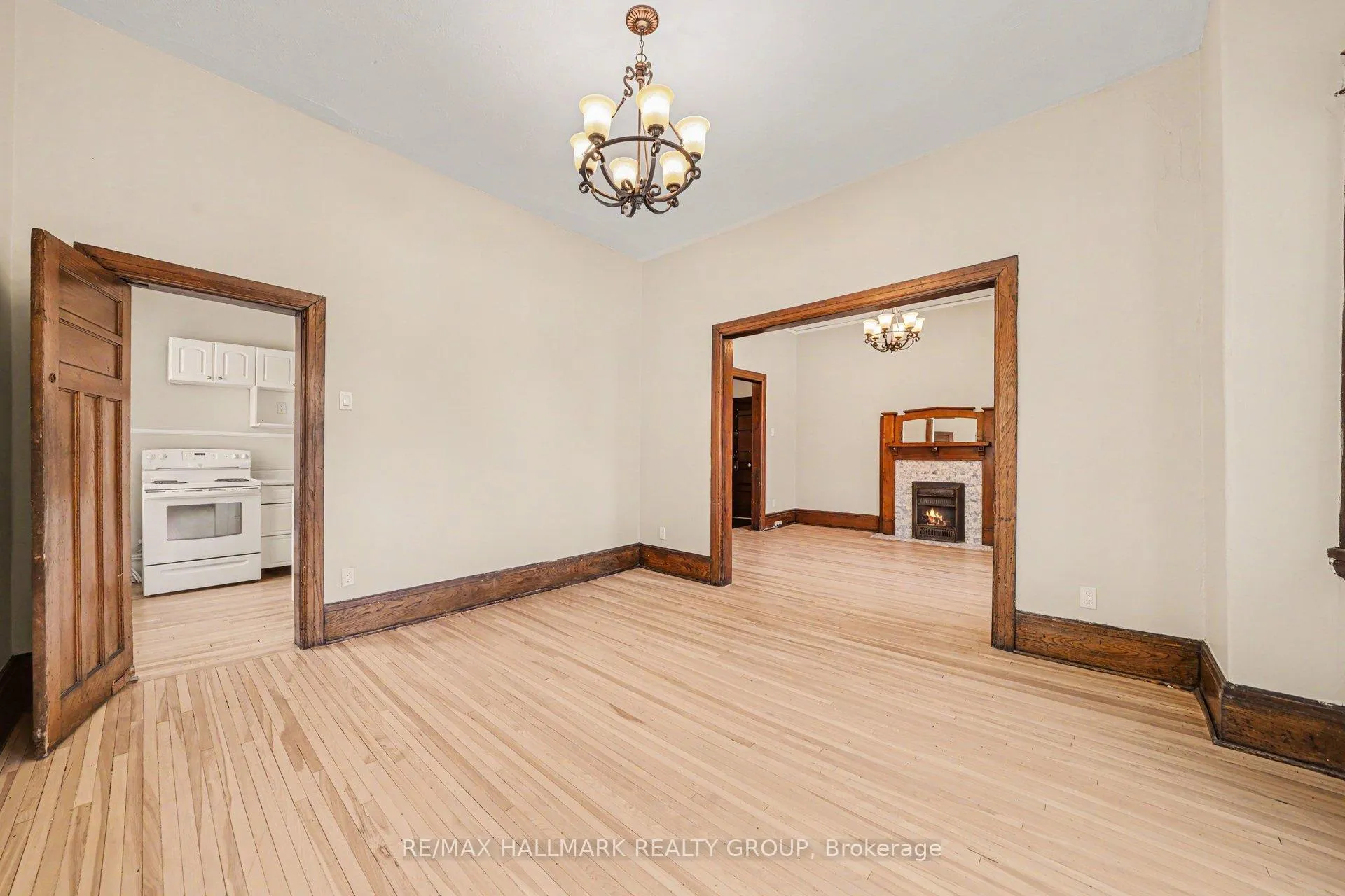 Photo 12 of Unit 1, 413 Elgin Street, Ottawa, Ottawa Centre/Golden Triangle — HOMEH