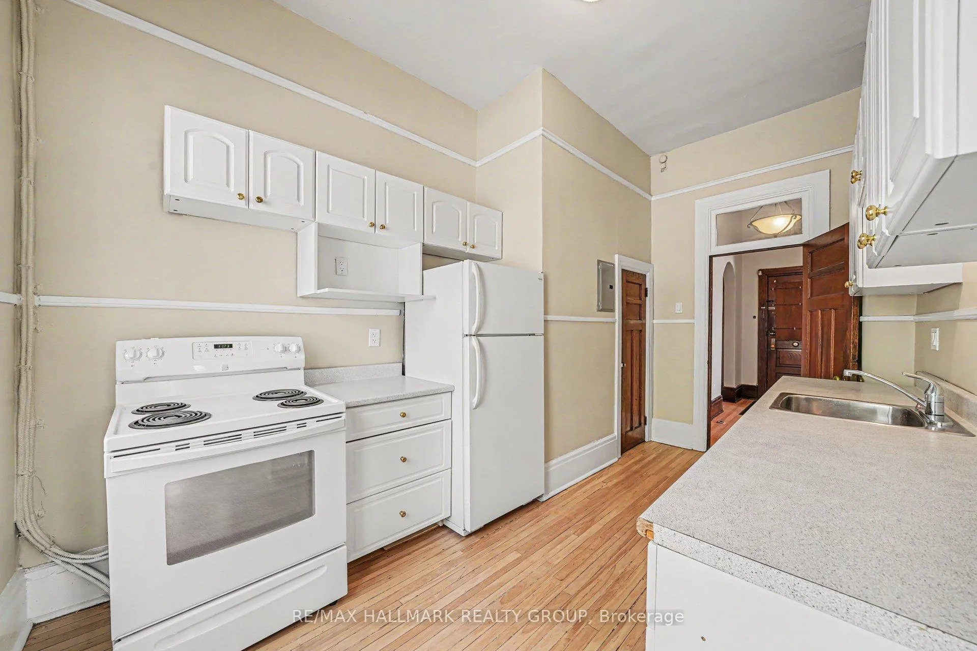 Photo 15 of Unit 1, 413 Elgin Street, Ottawa, Ottawa Centre/Golden Triangle — HOMEH